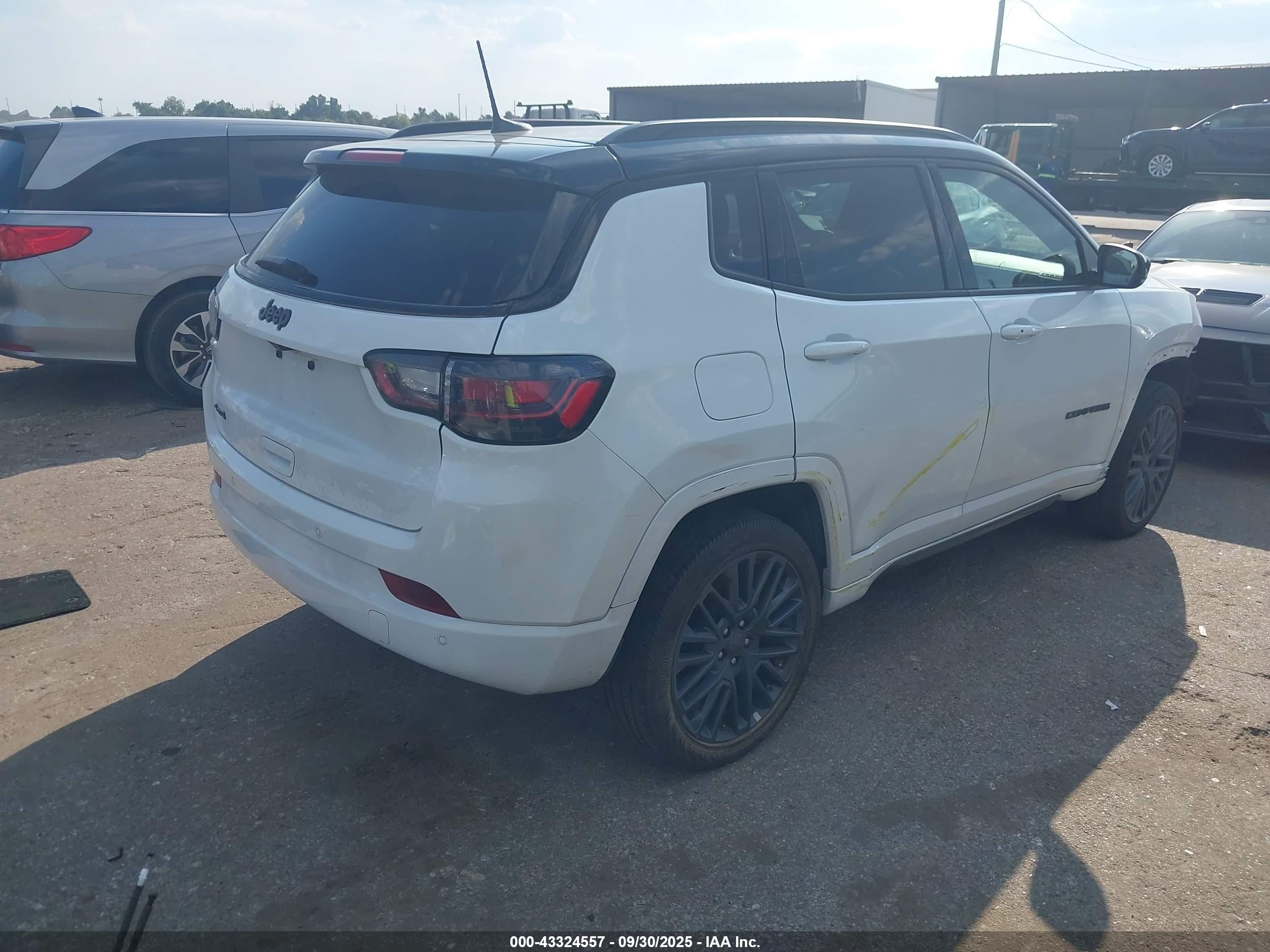 JEEP COMPASS image 4