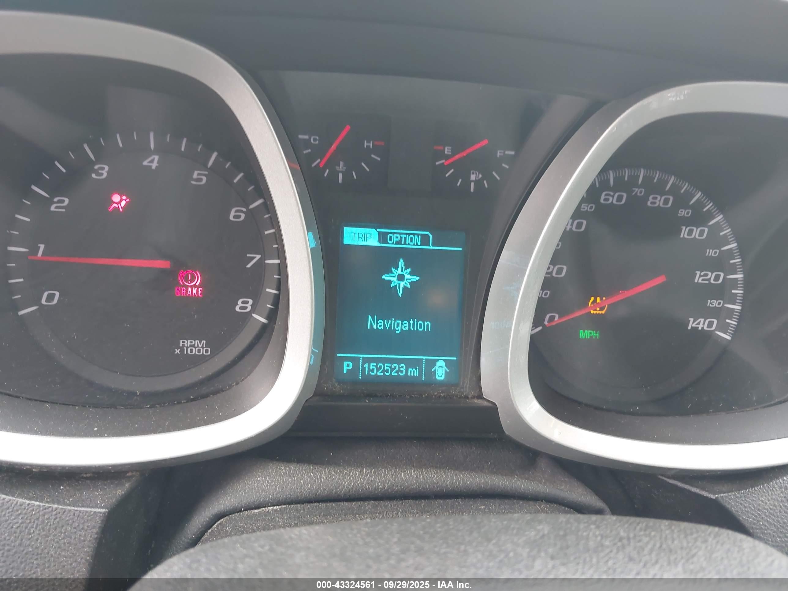 CHEVROLET EQUINOX image 7