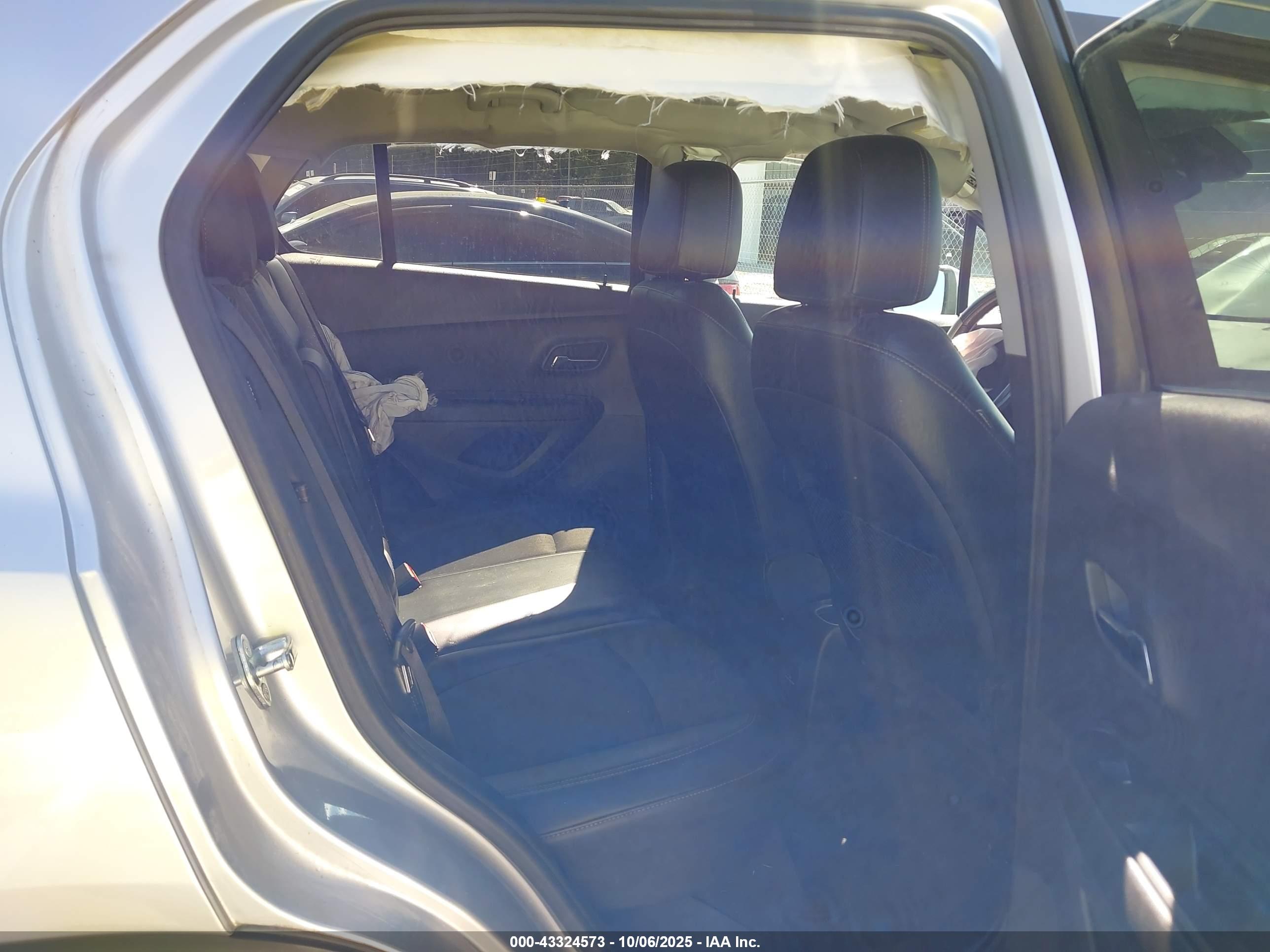 CHEVROLET TRAX image 8