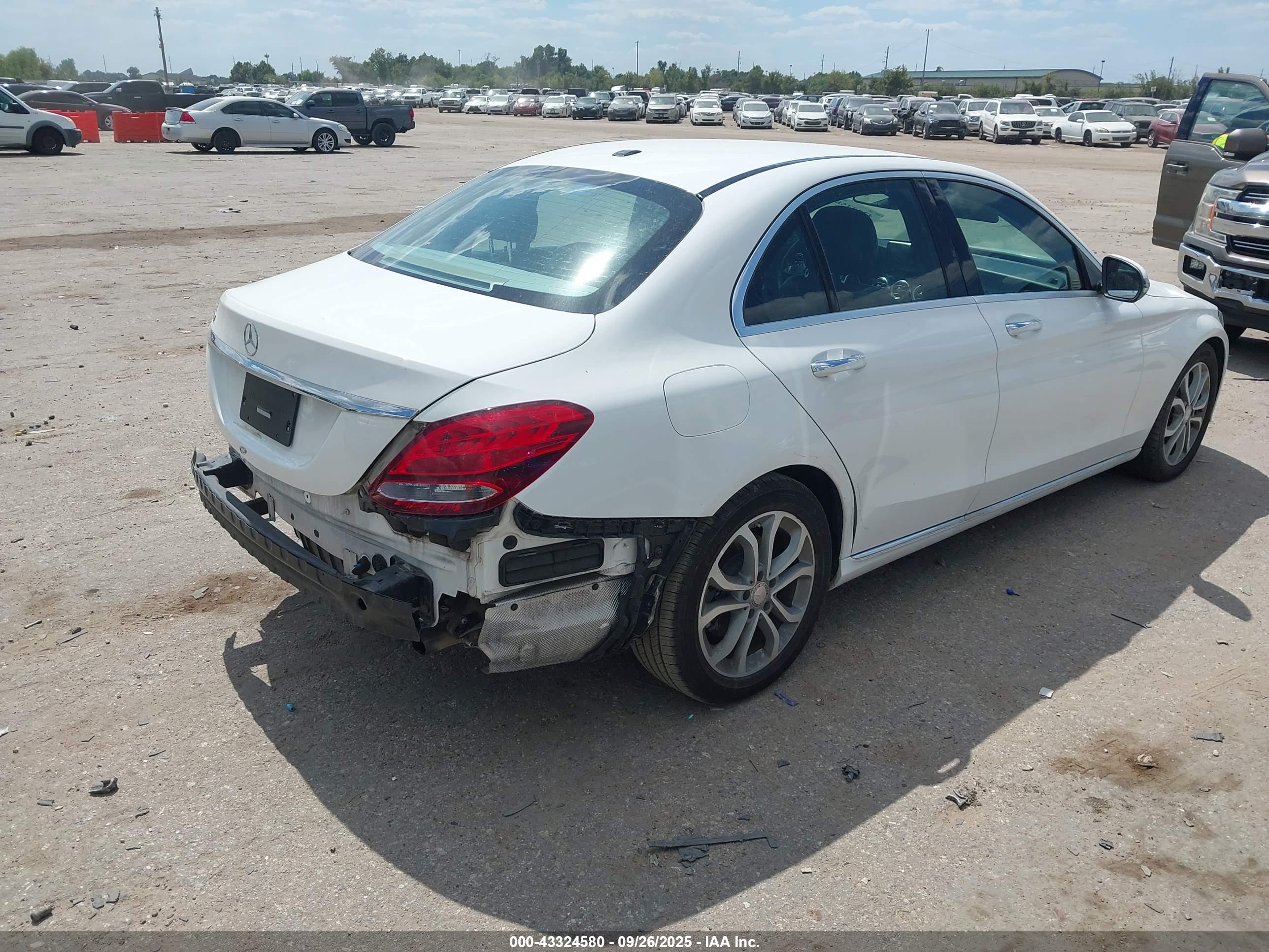 MERCEDES-BENZ C image 4