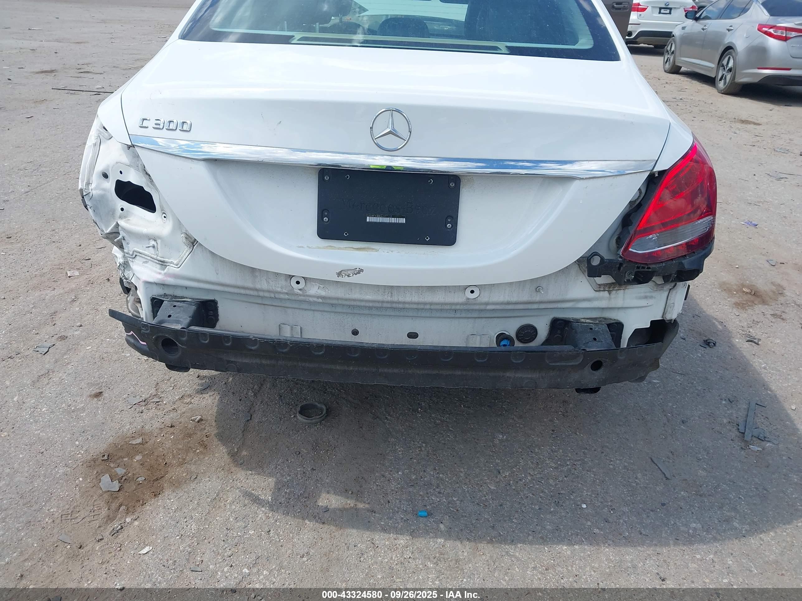 MERCEDES-BENZ C image 6