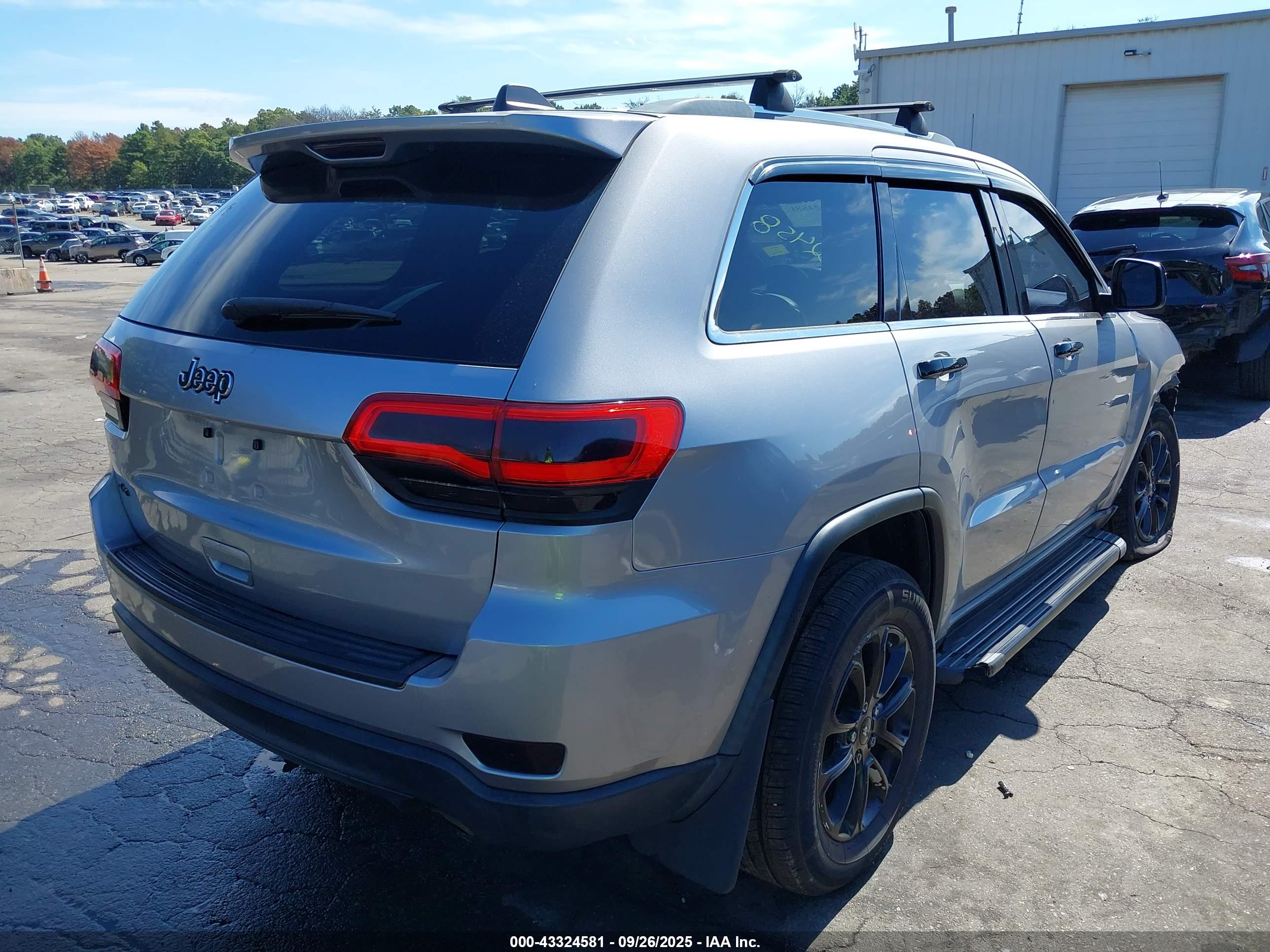 JEEP GRAND image 4