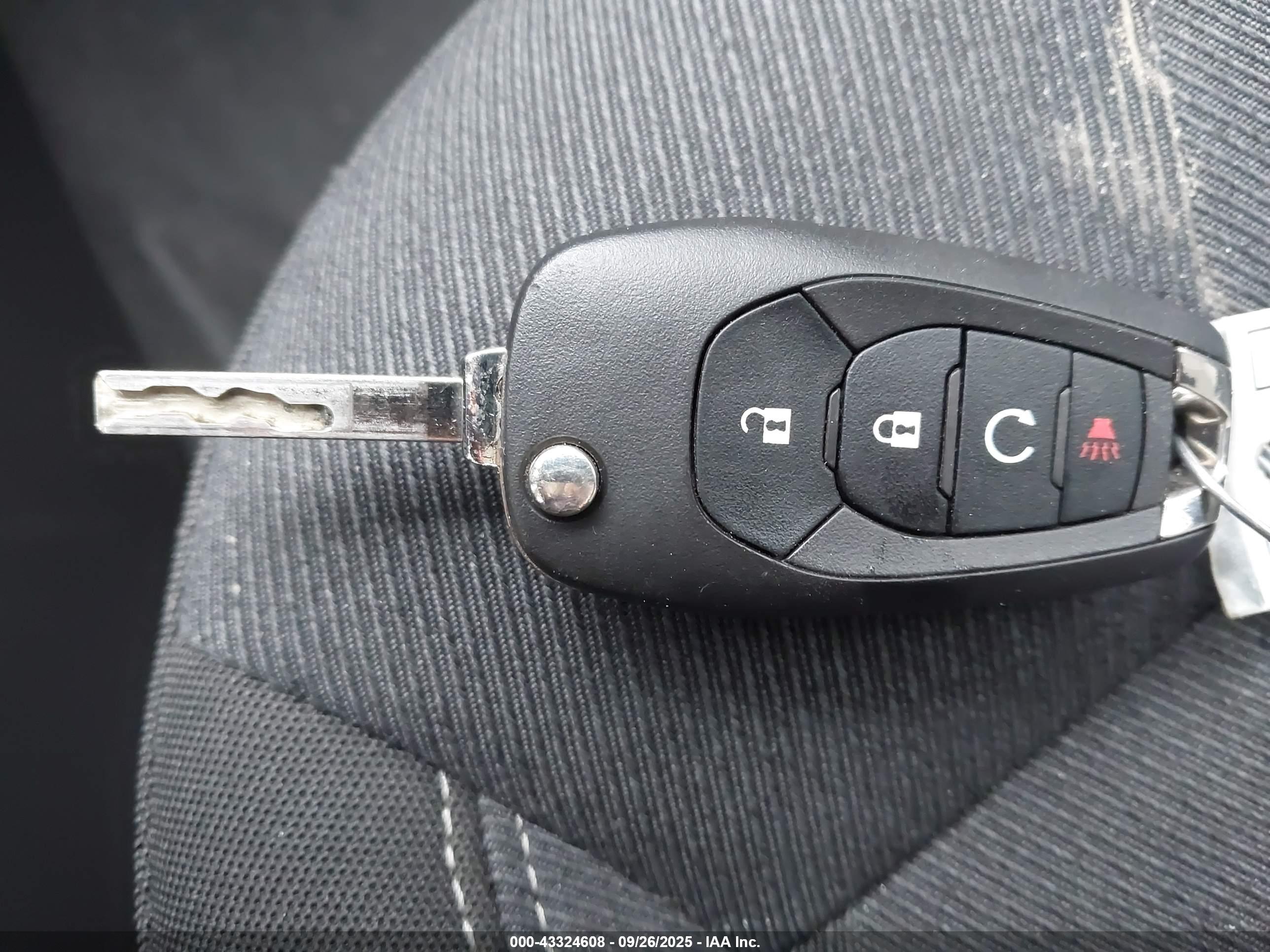 CHEVROLET TRAX image 11