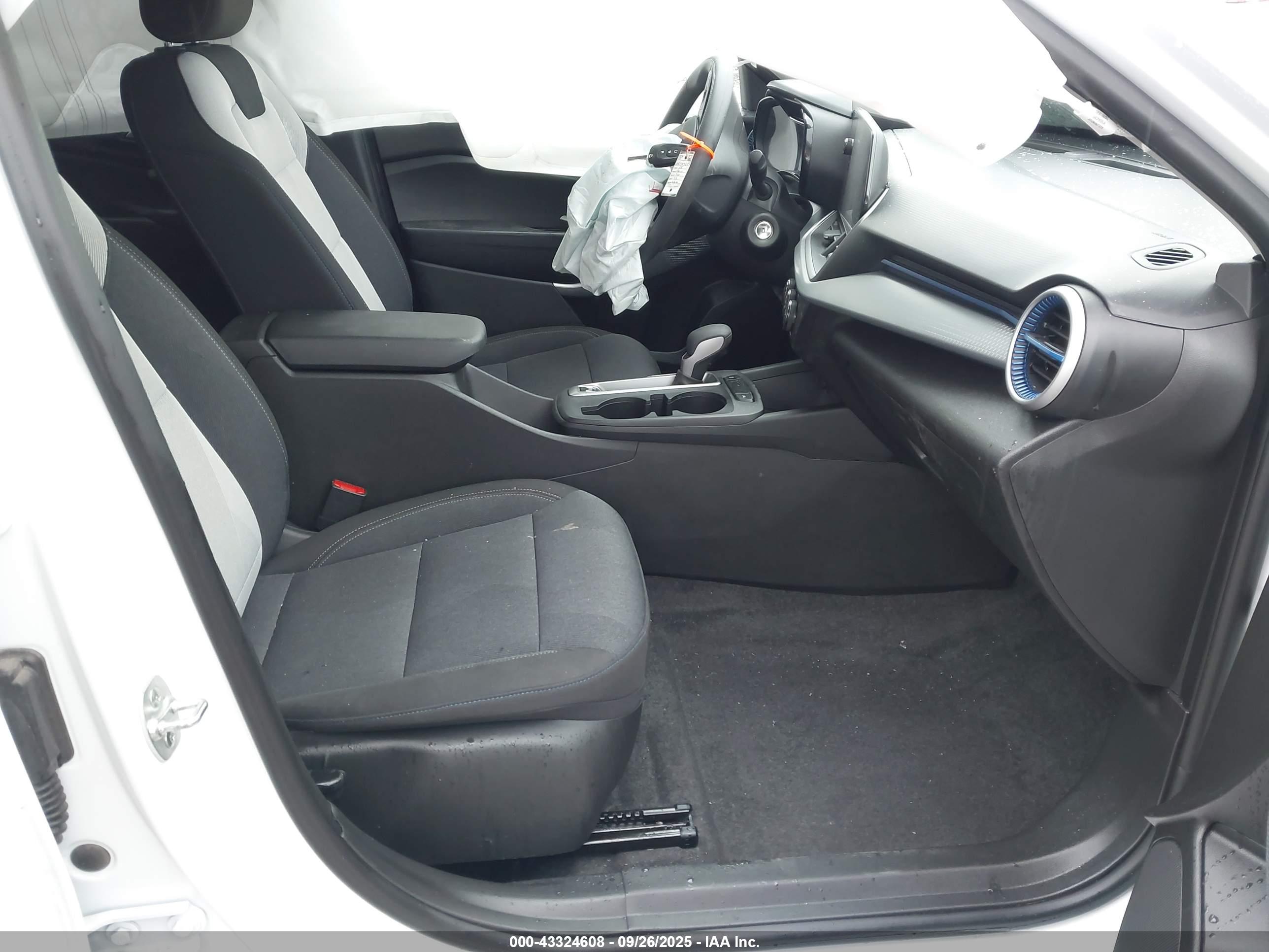 CHEVROLET TRAX image 5