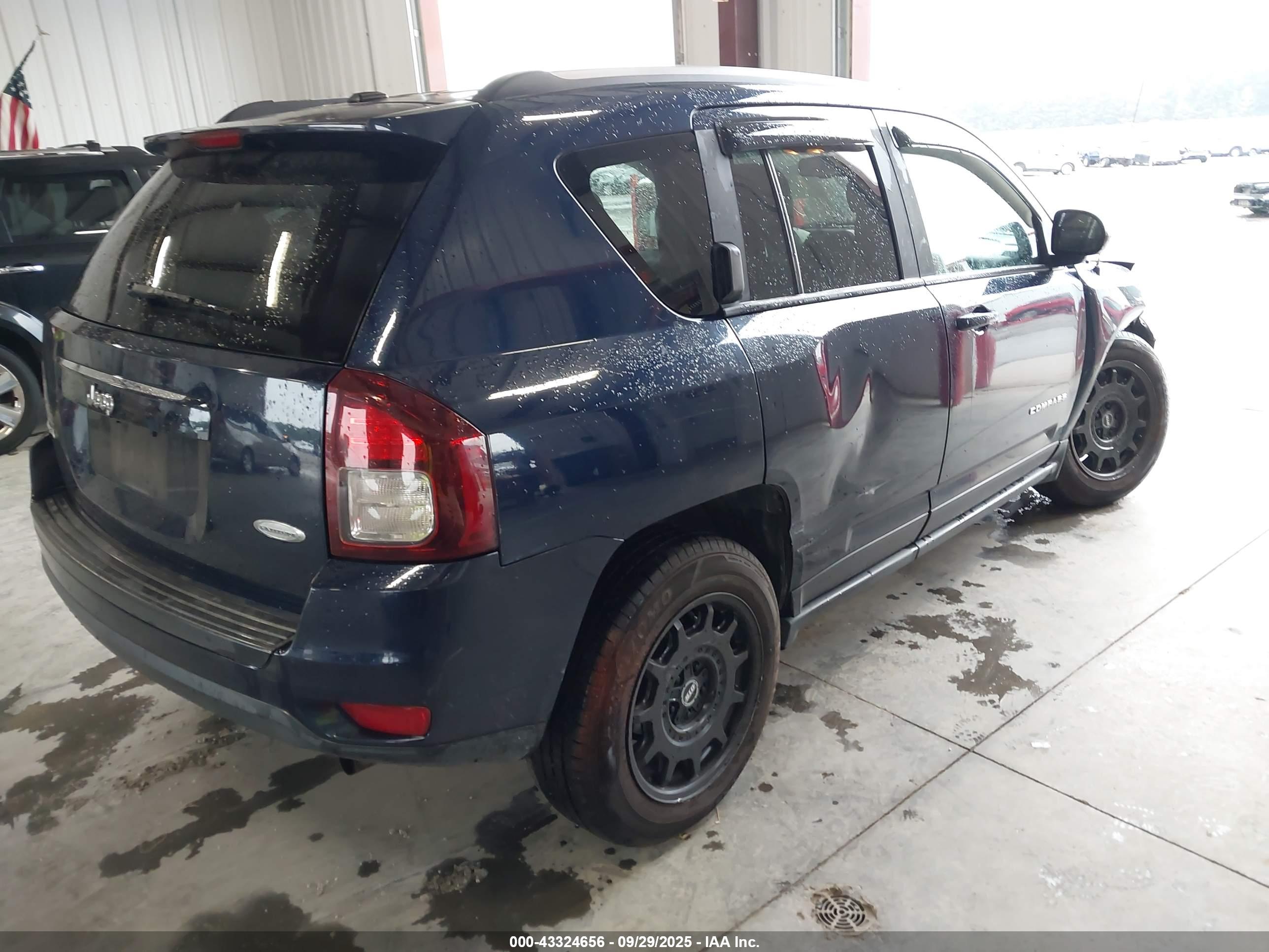 JEEP COMPASS image 4