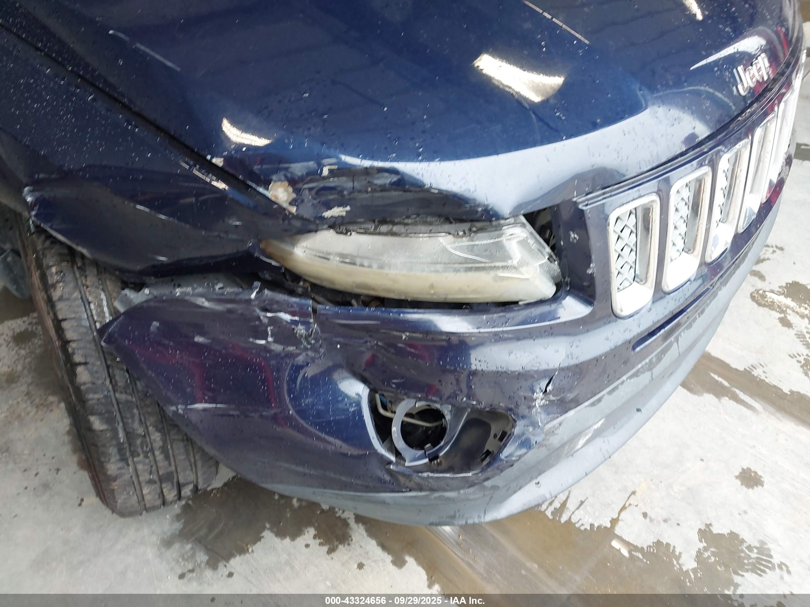 JEEP COMPASS image 6