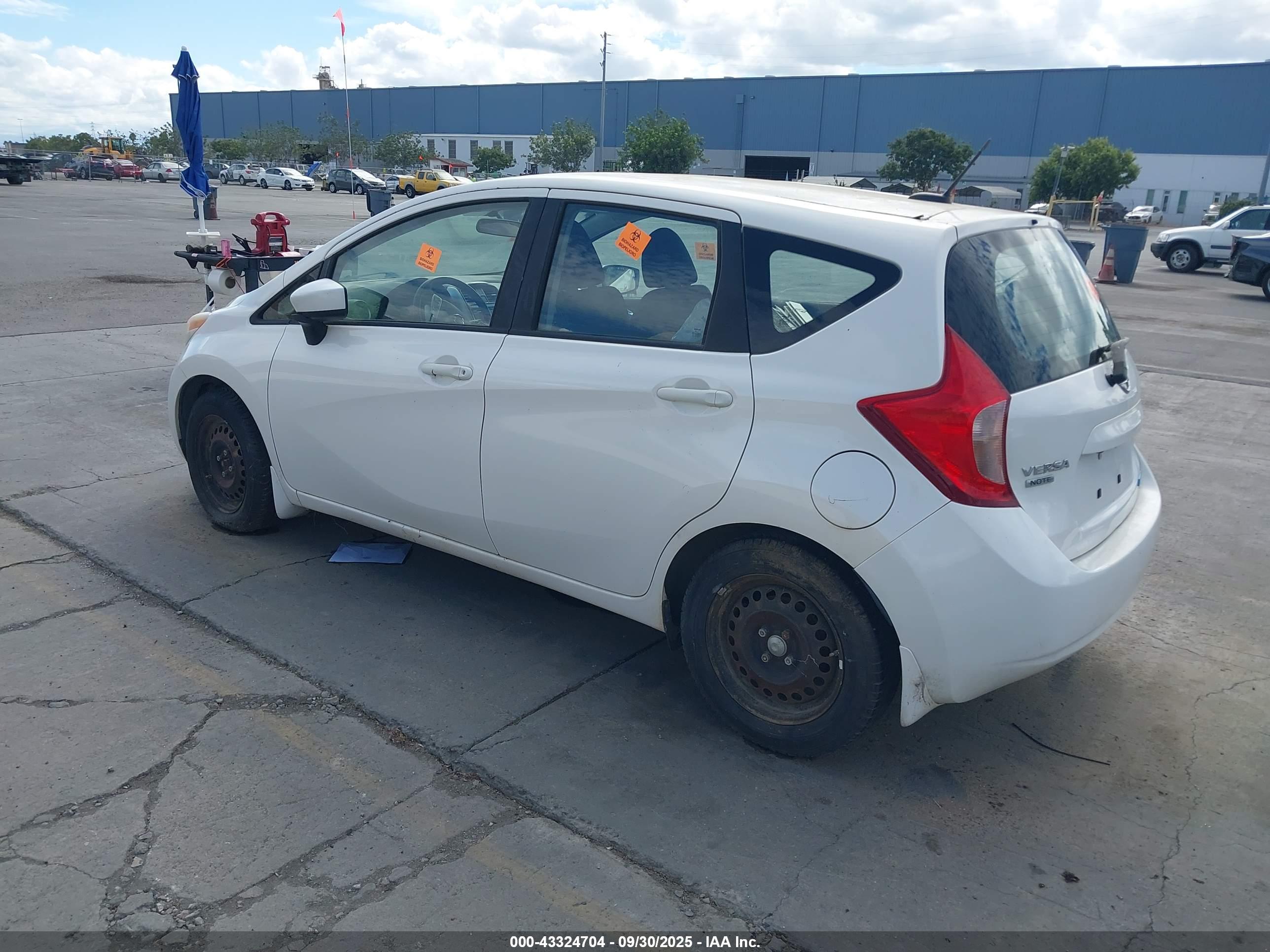 NISSAN VERSA image 3