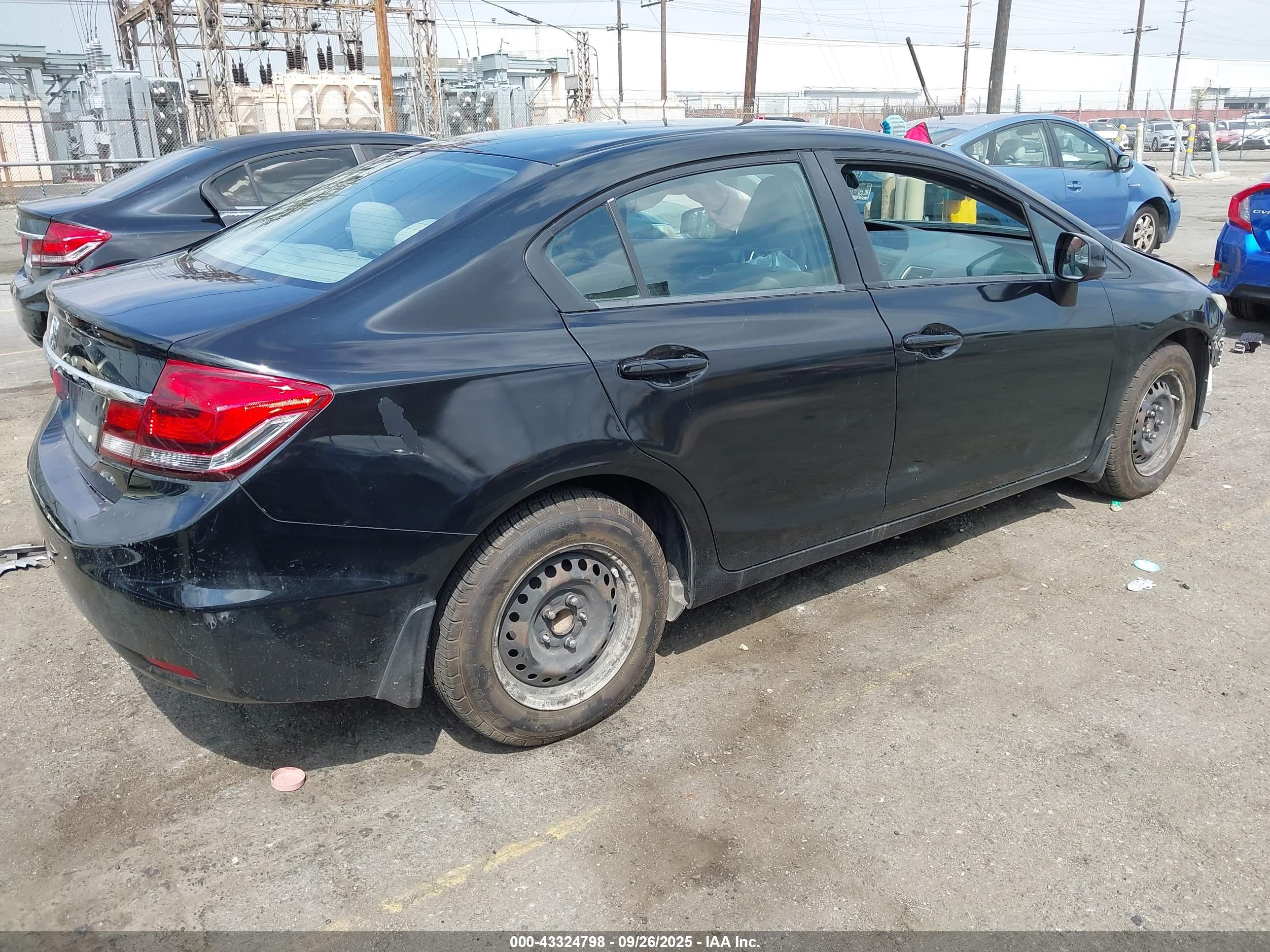 HONDA CIVIC image 4
