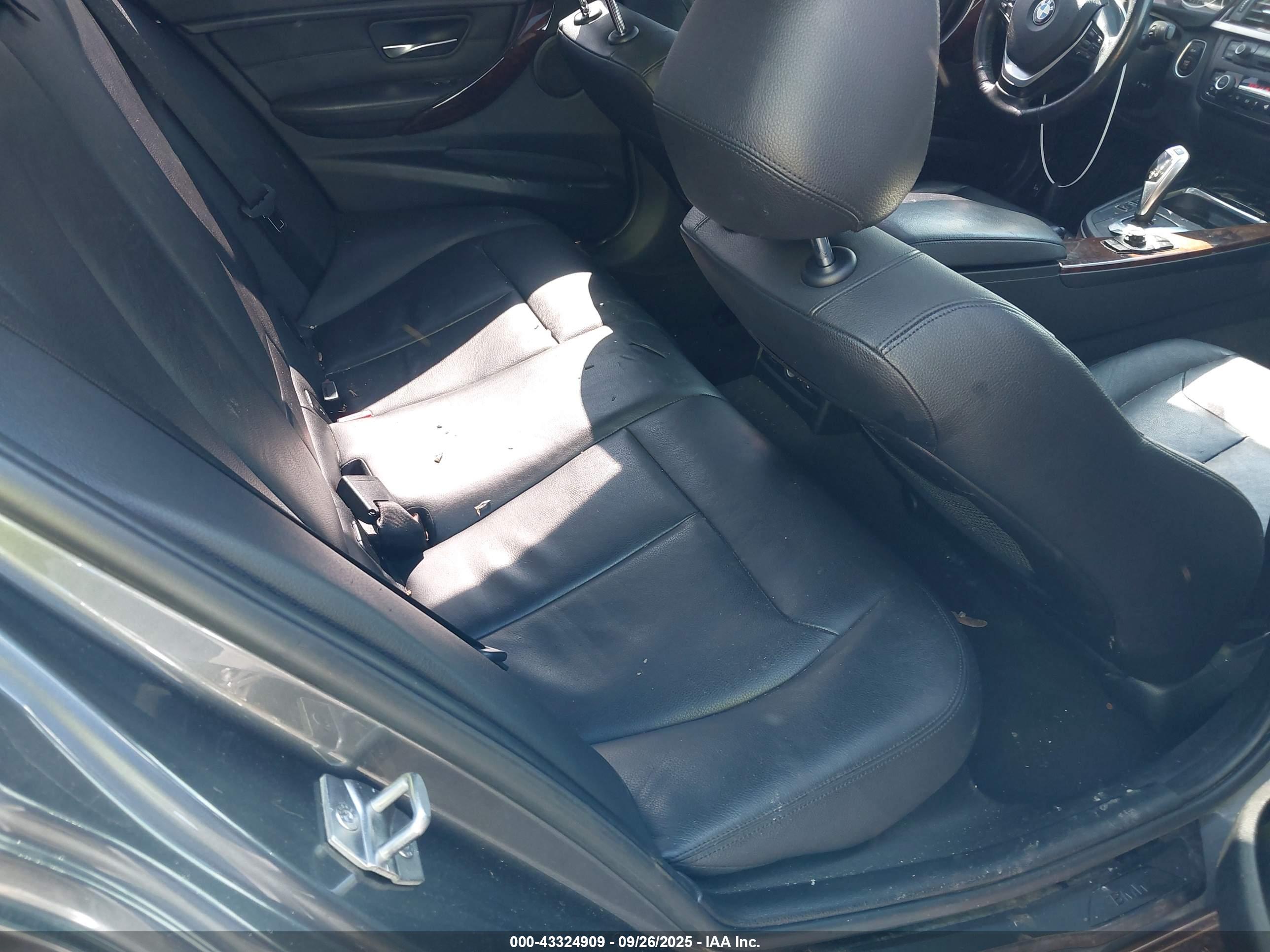 BMW 328I image 8