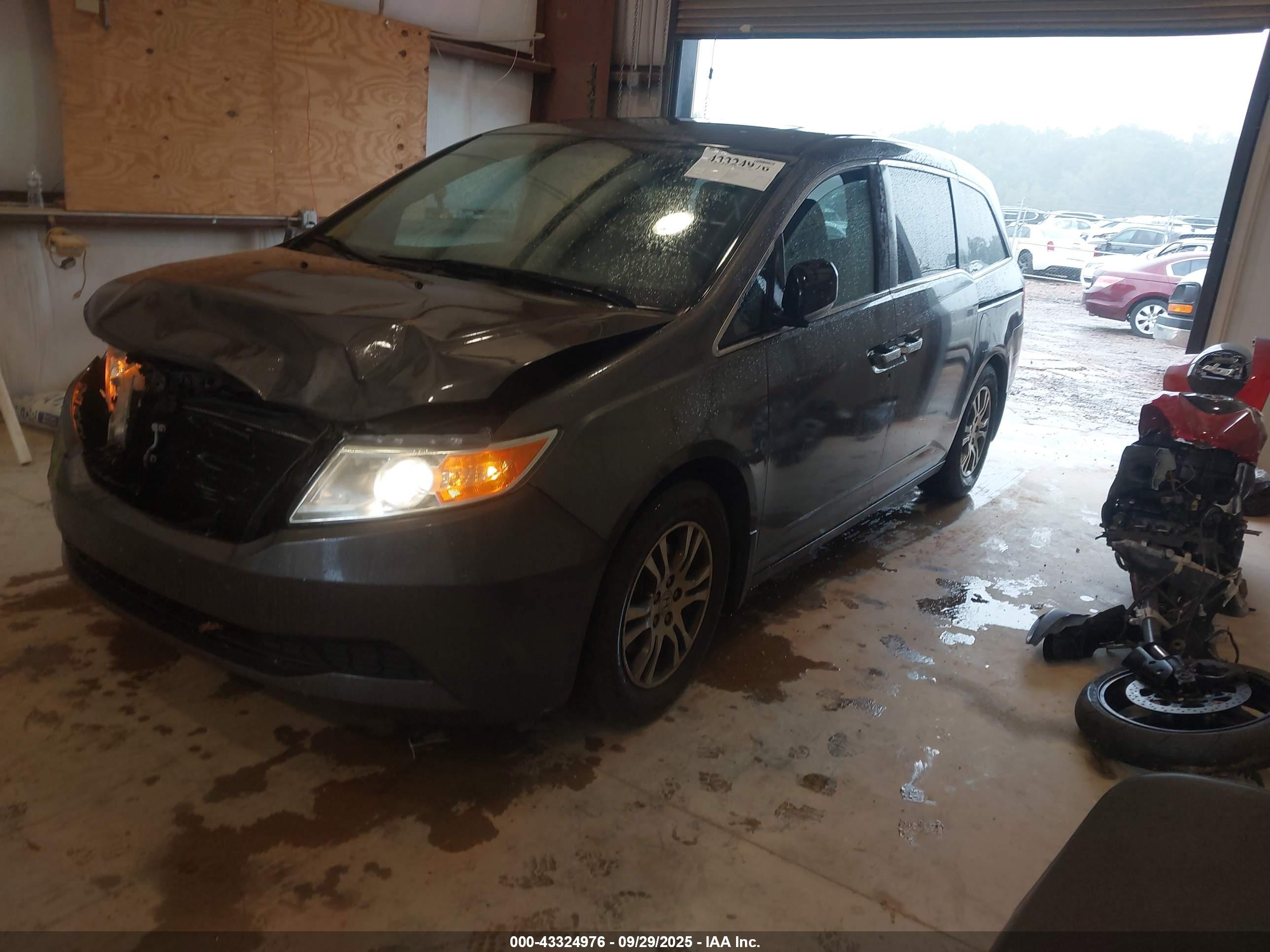 HONDA ODYSSEY image 2
