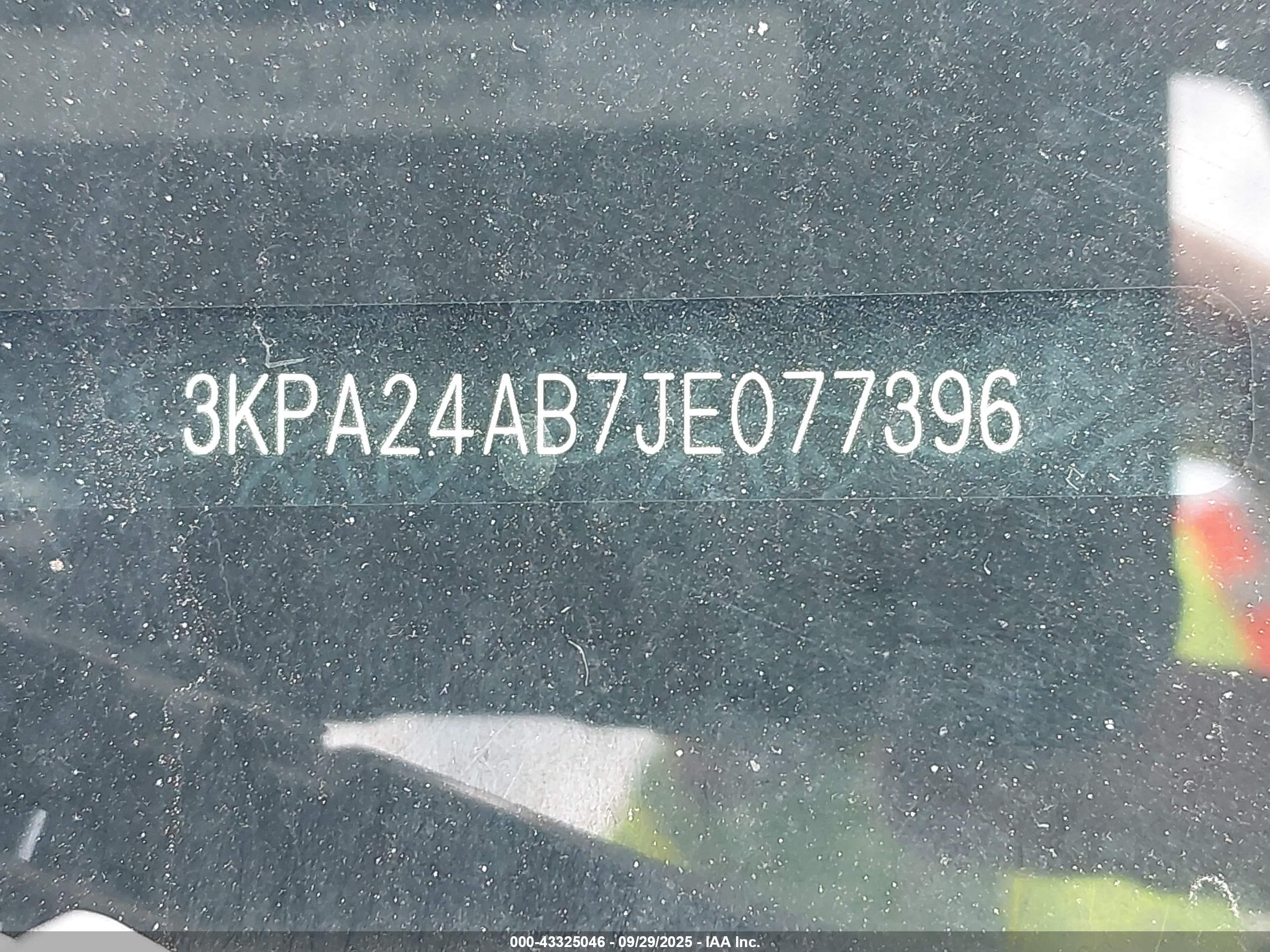 KIA RIO image 9