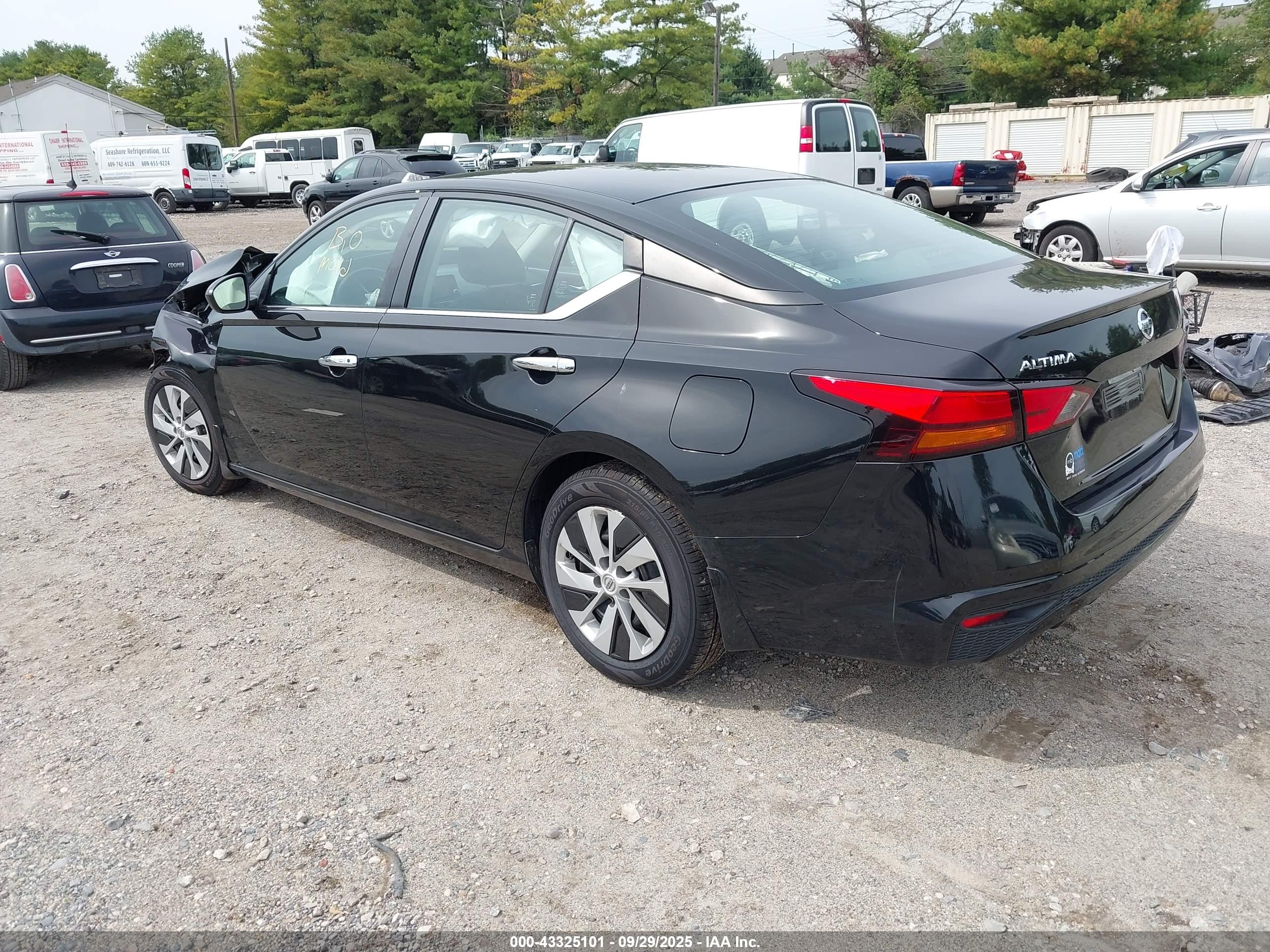 NISSAN ALTIMA image 3