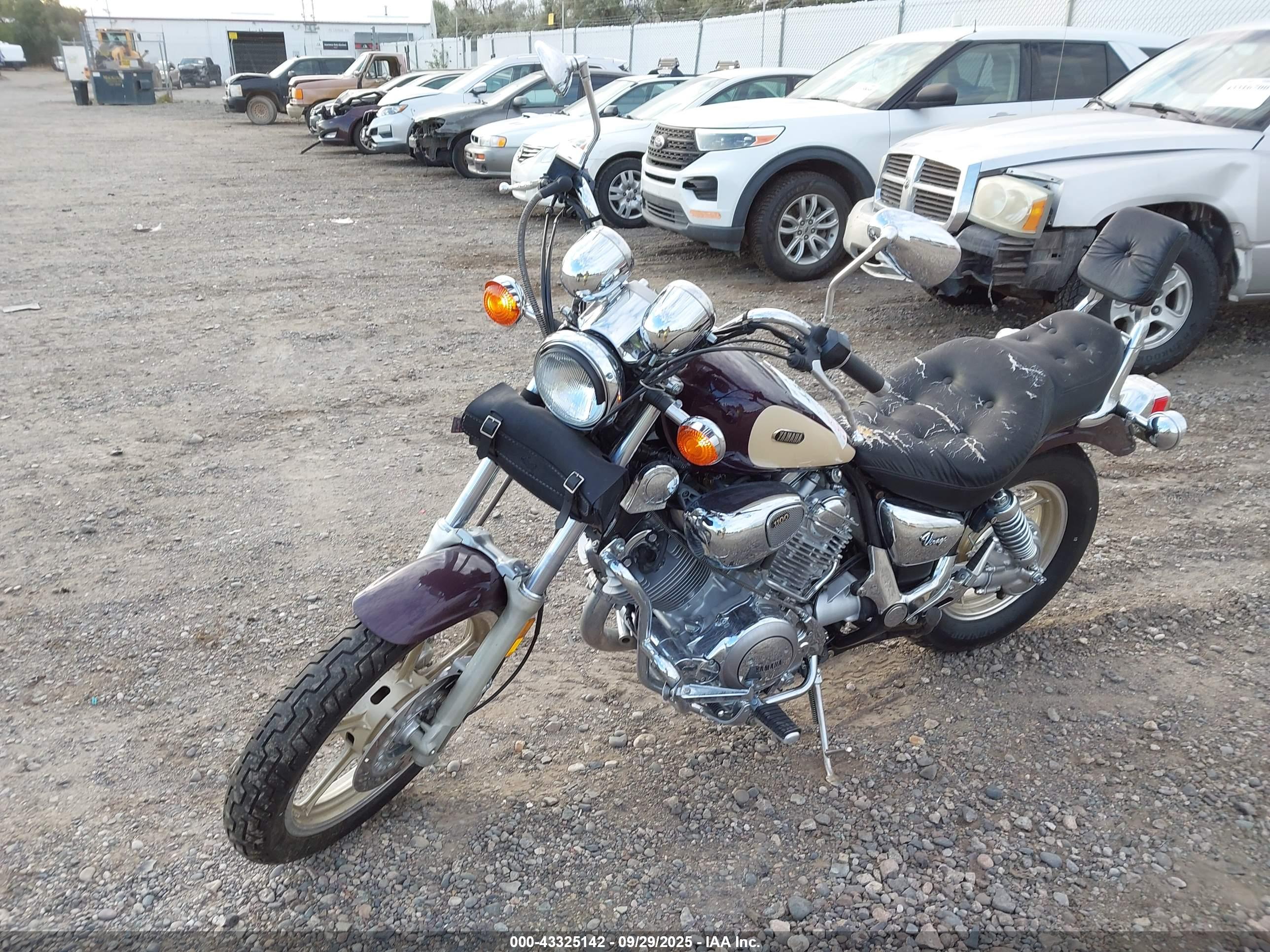 YAMAHA XV1100 image 2