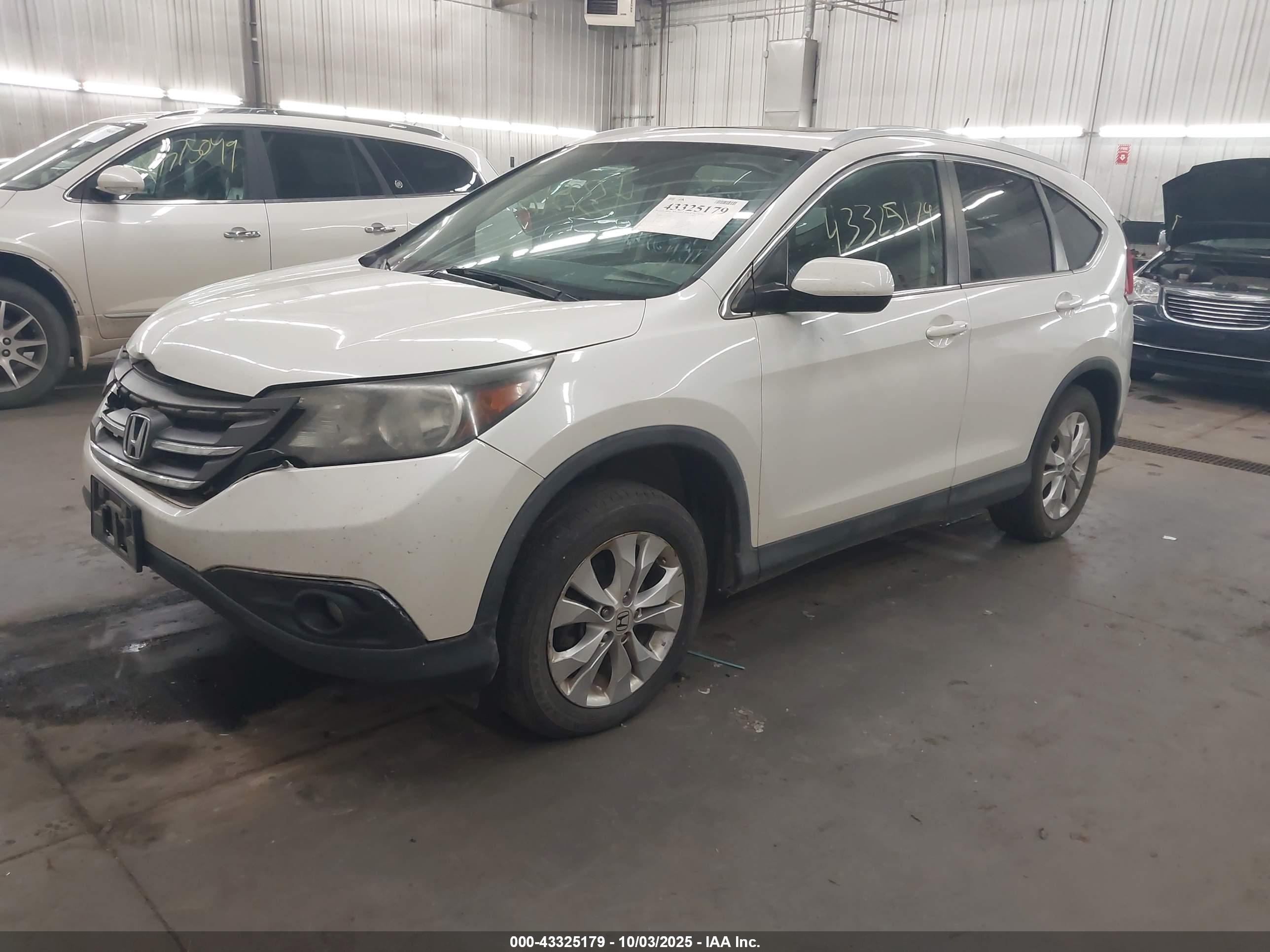 HONDA CR-V image 2