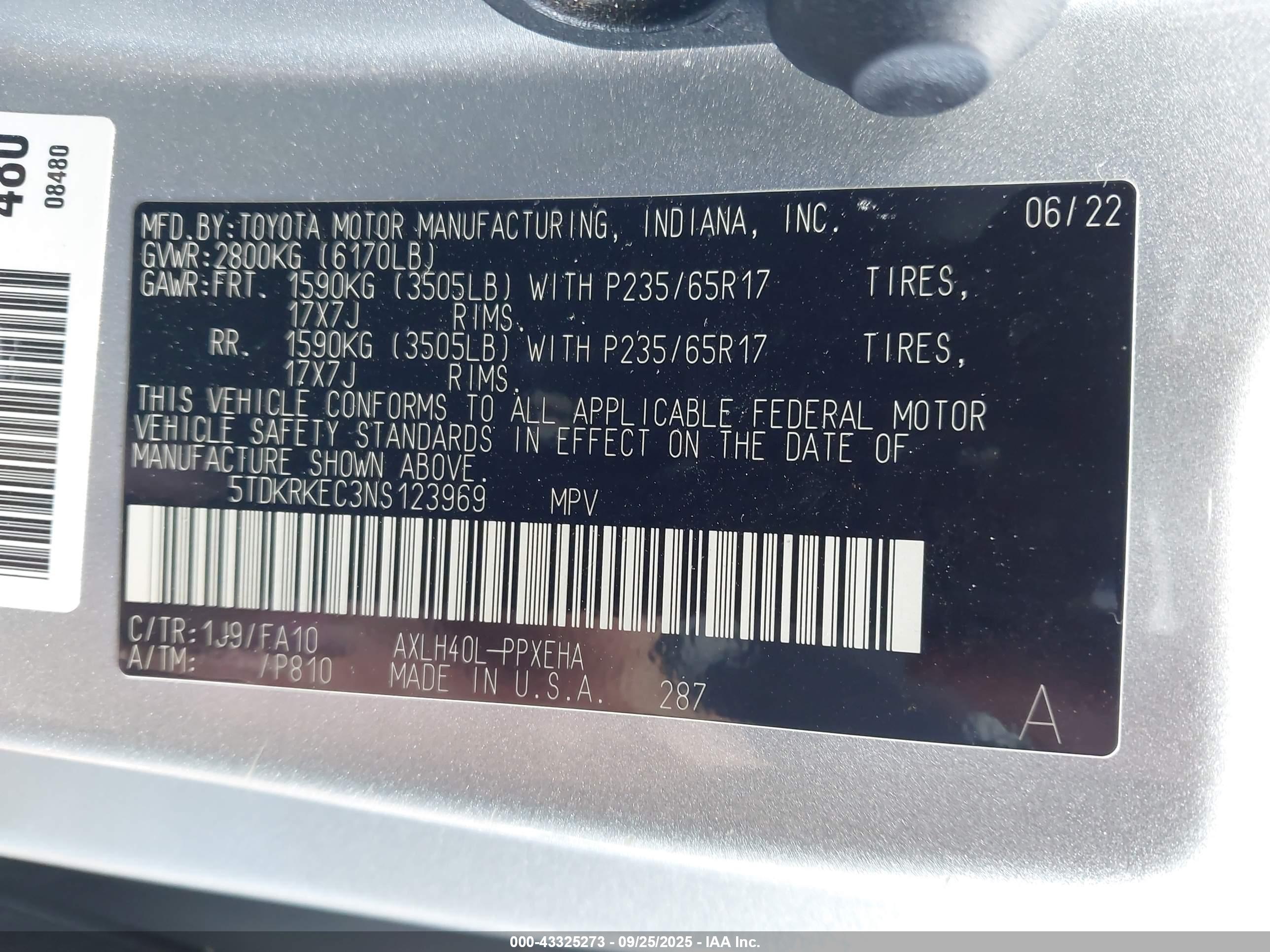 TOYOTA SIENNA image 9