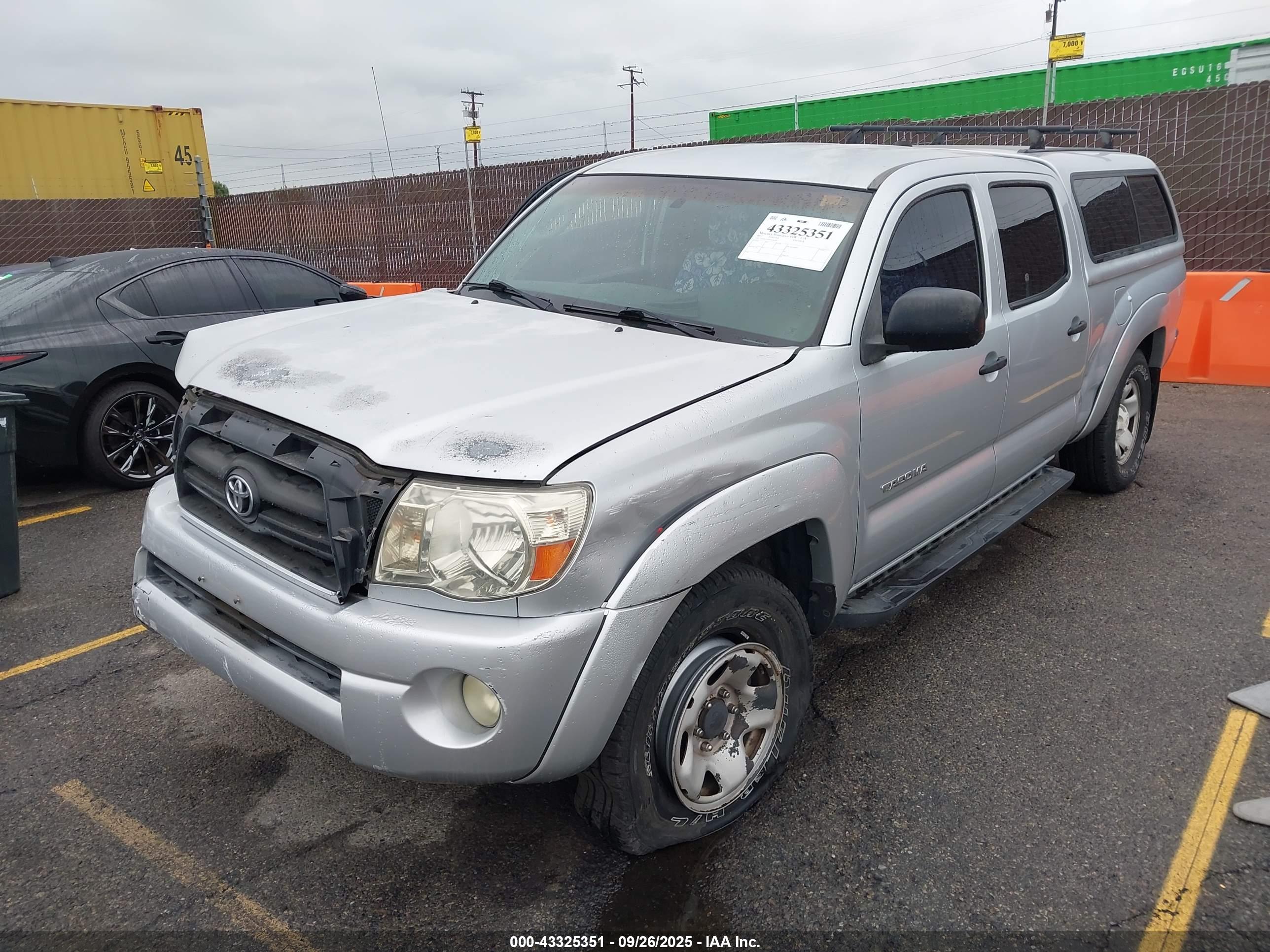 TOYOTA TACOMA image 2