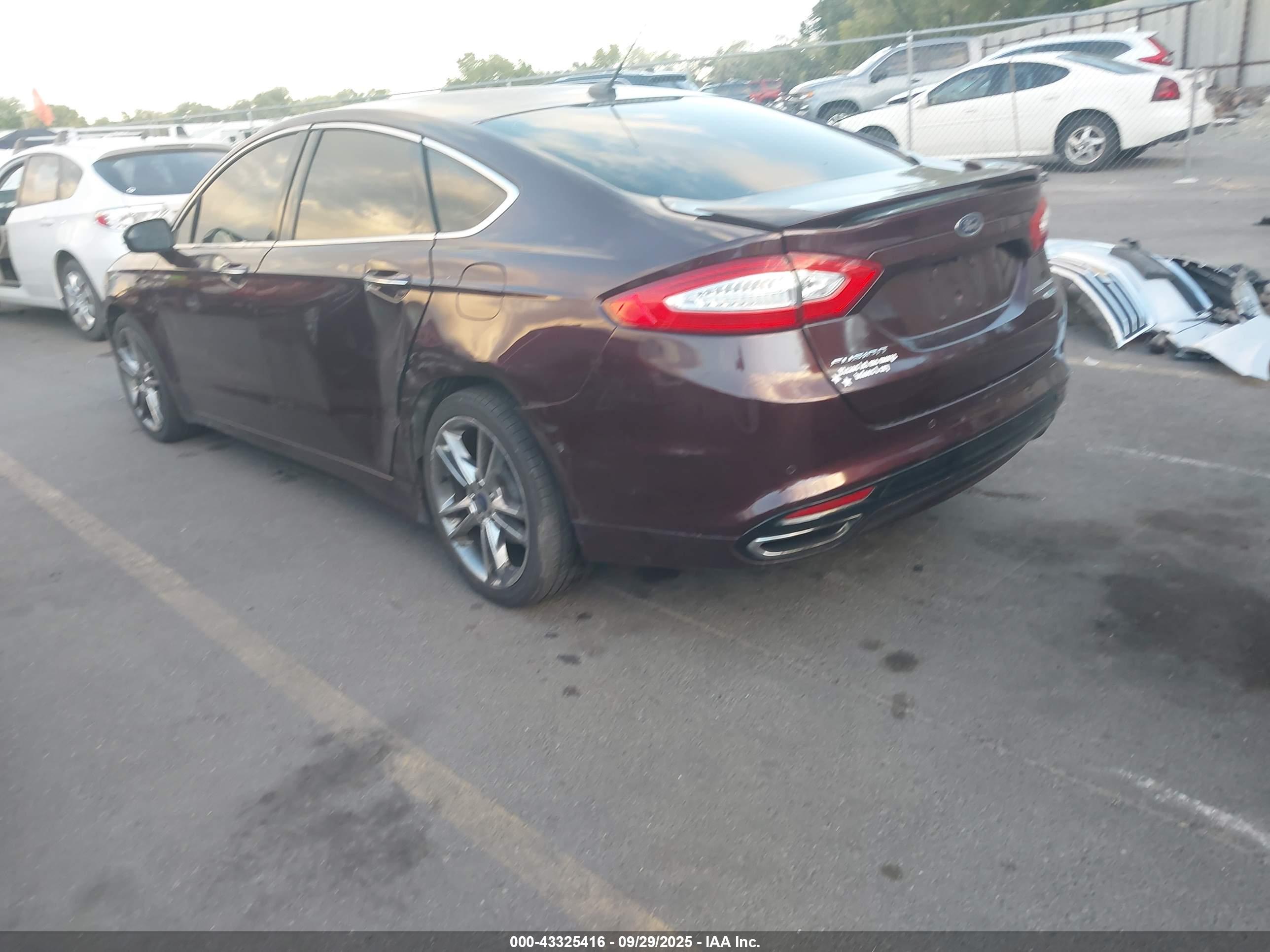 FORD FUSION image 3