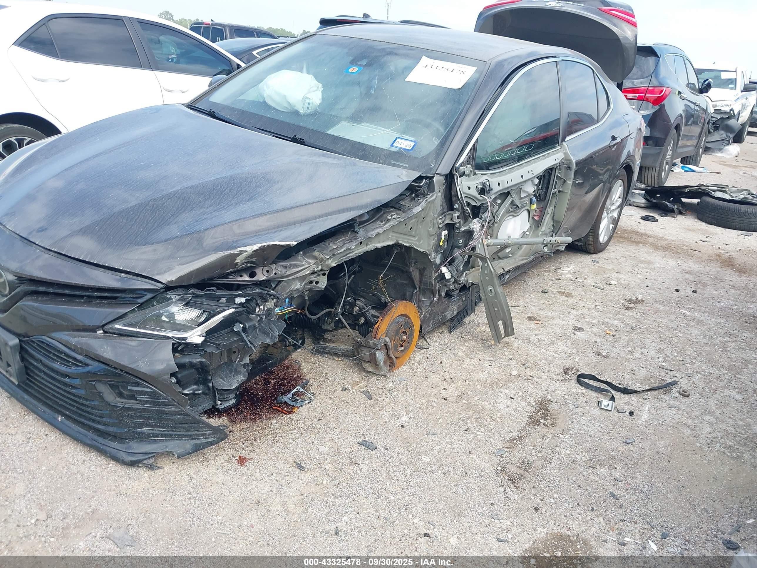 TOYOTA CAMRY image 6
