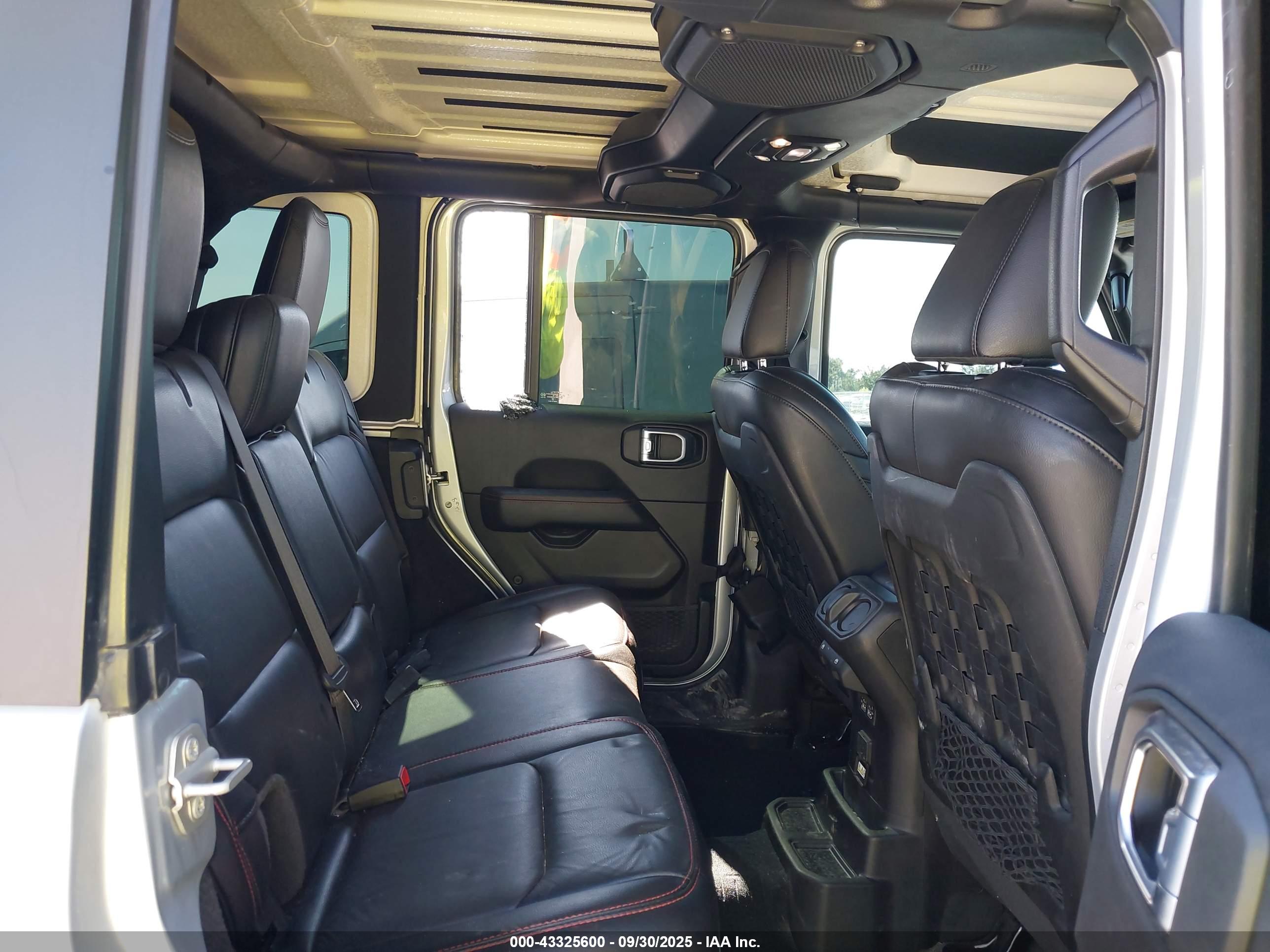 JEEP WRANGLER image 8