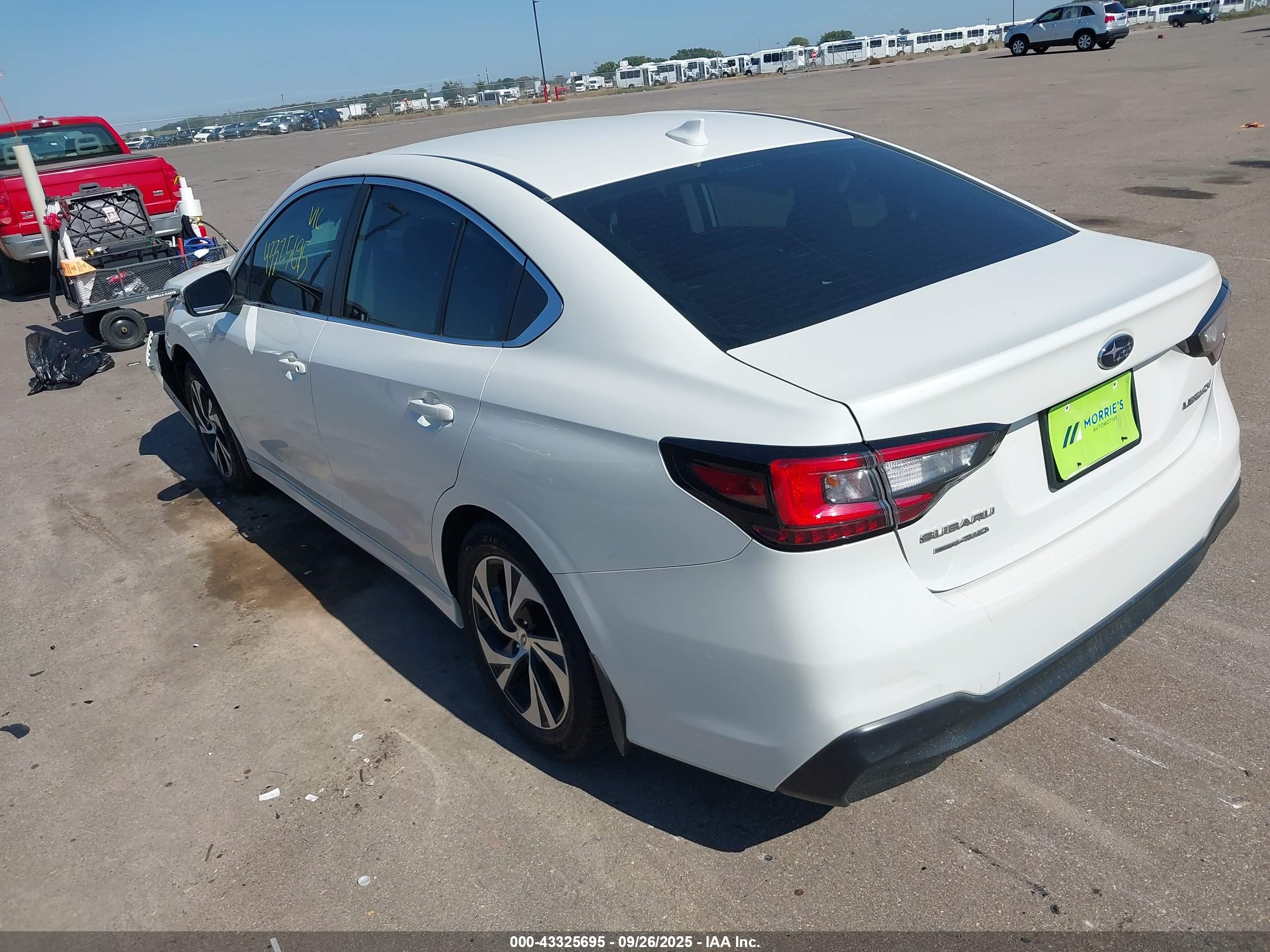 SUBARU LEGACY image 3