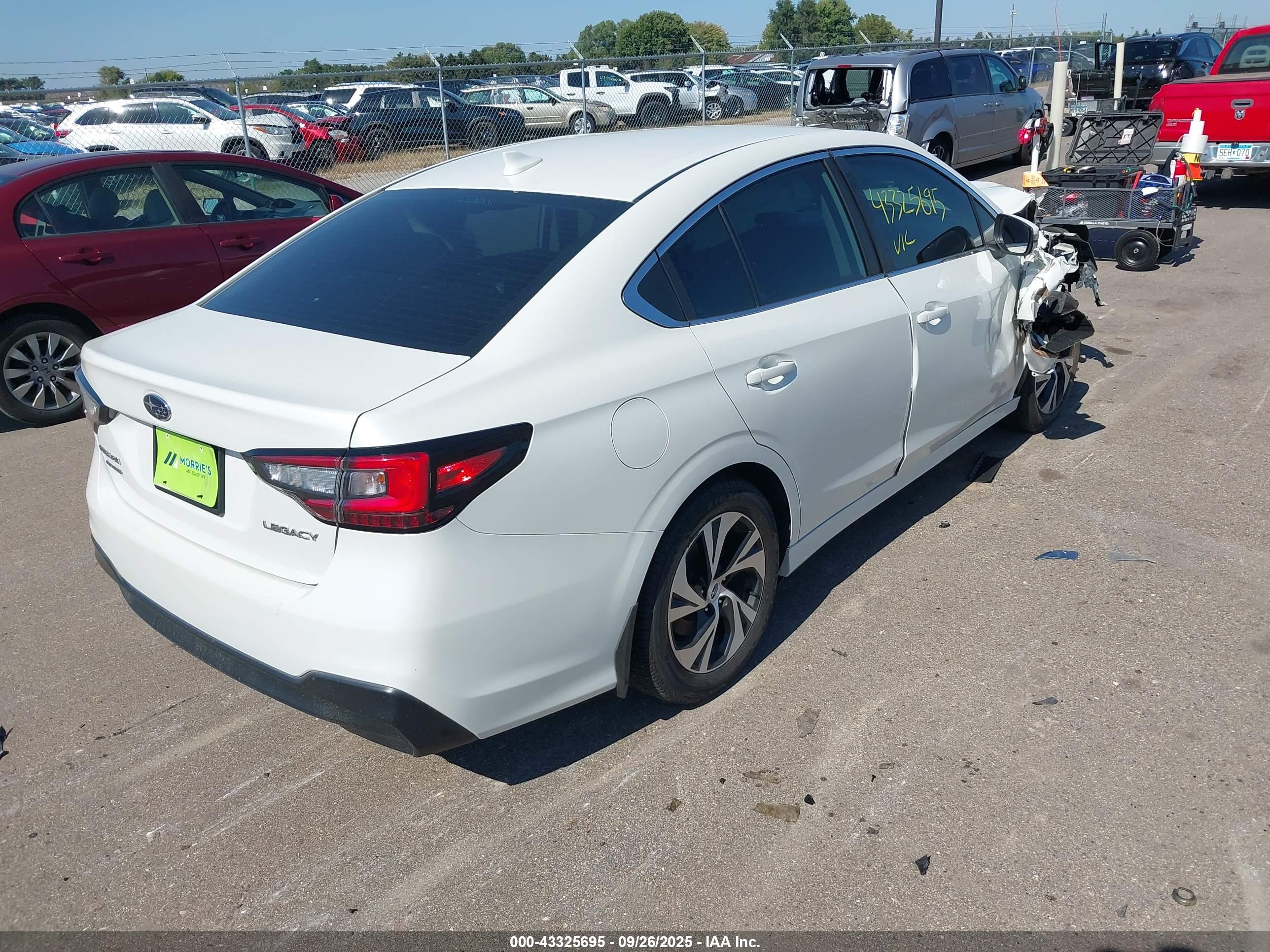 SUBARU LEGACY image 4