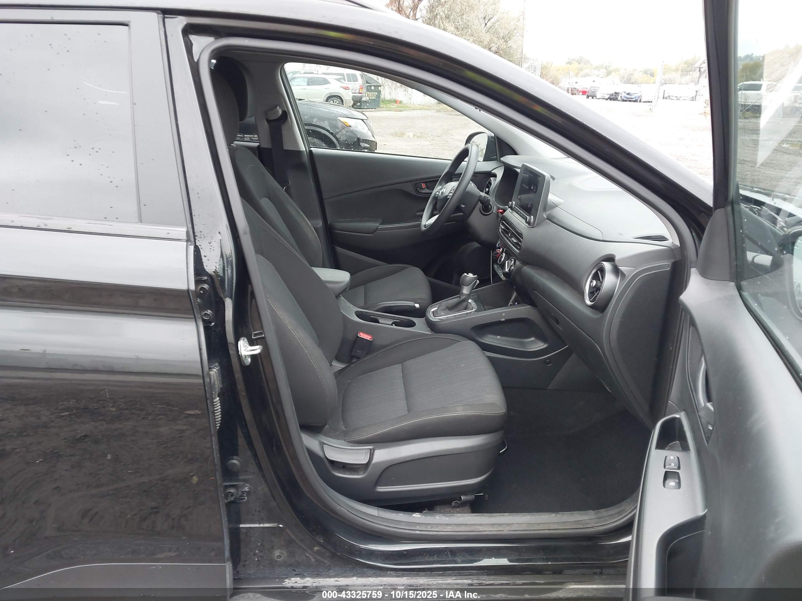 HYUNDAI KONA image 5
