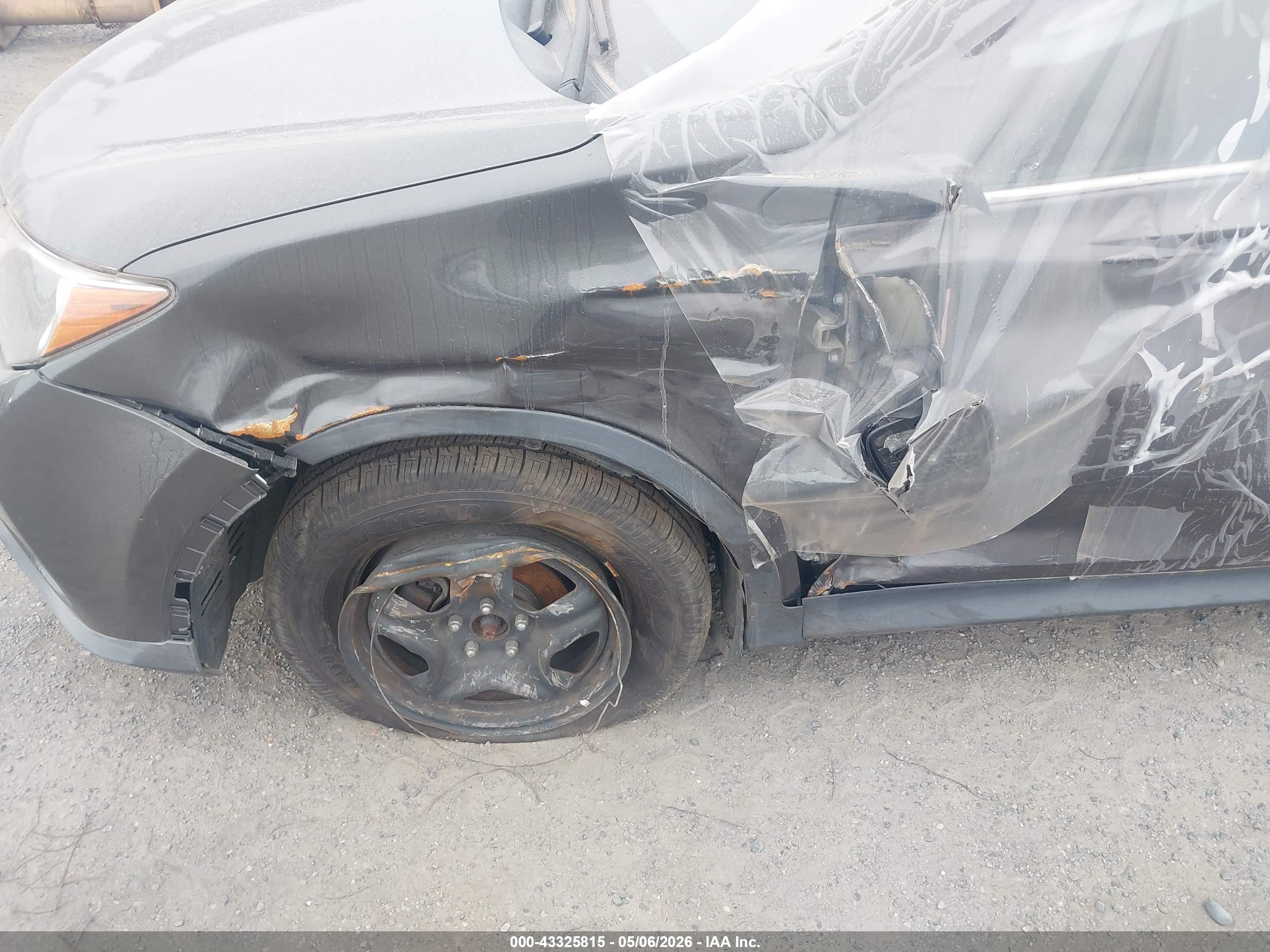 TOYOTA RAV4 image 6