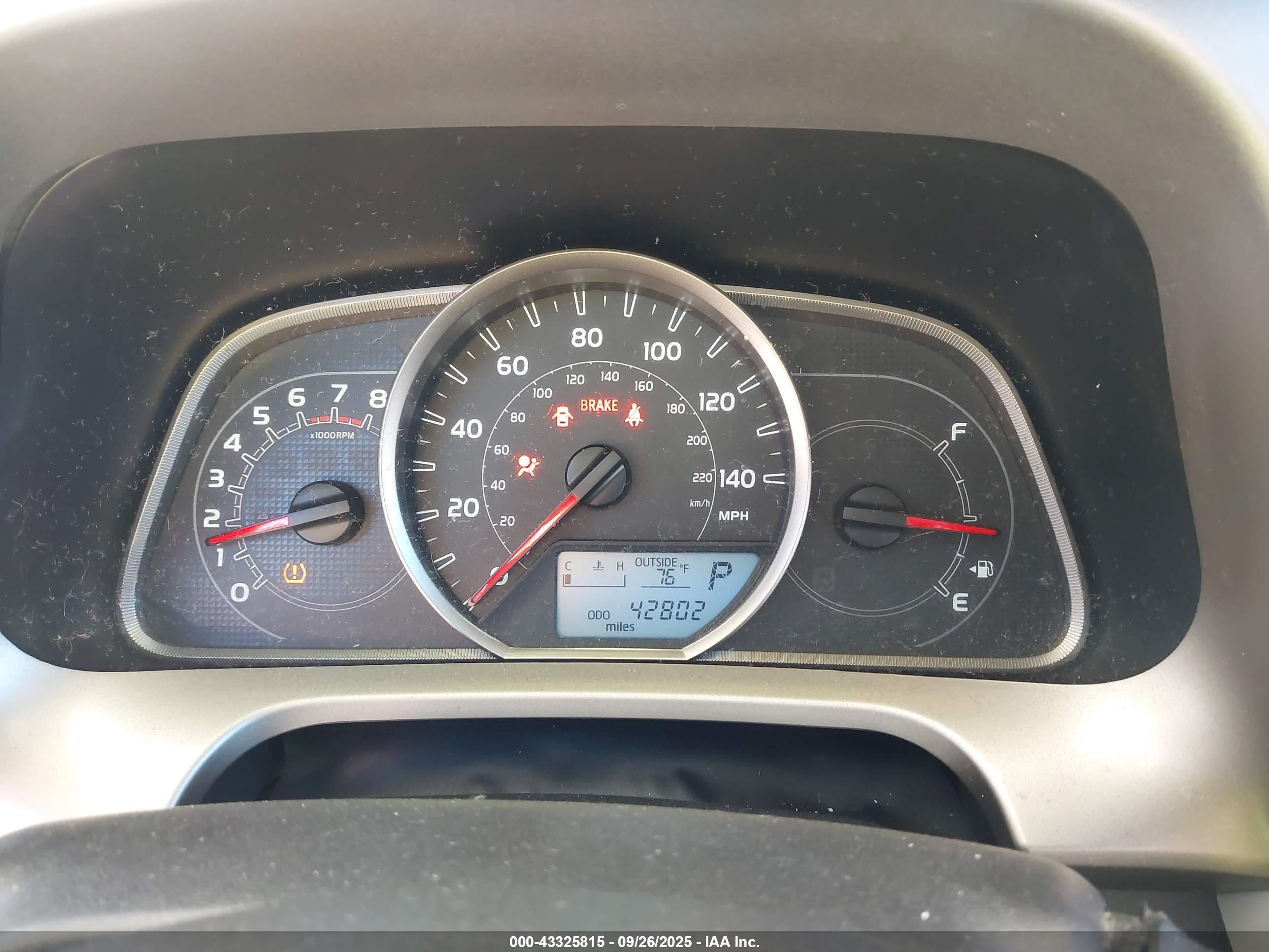 TOYOTA RAV4 image 7
