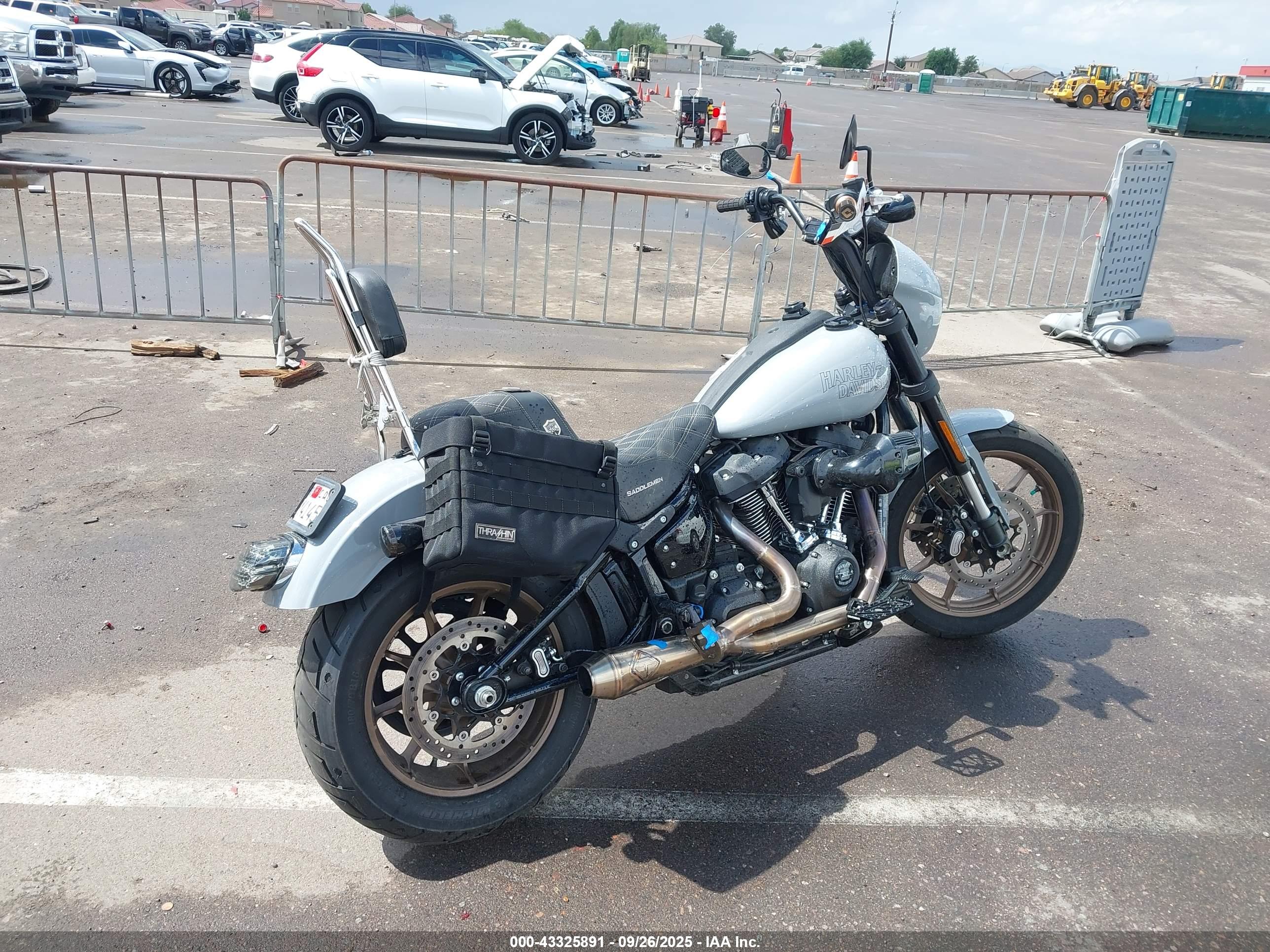 HARLEY-DAVIDSON FXLRS image 4