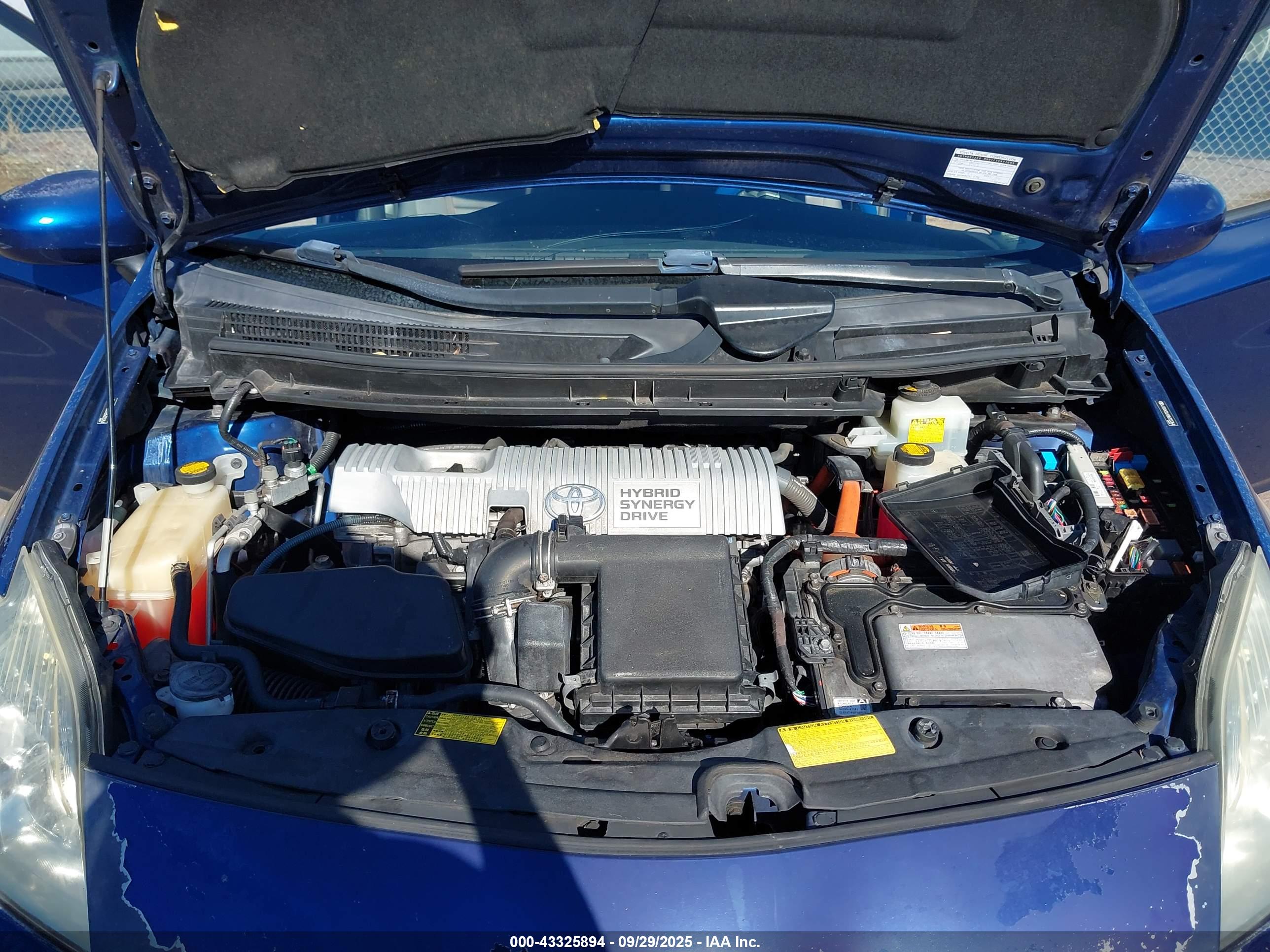 TOYOTA PRIUS image 10