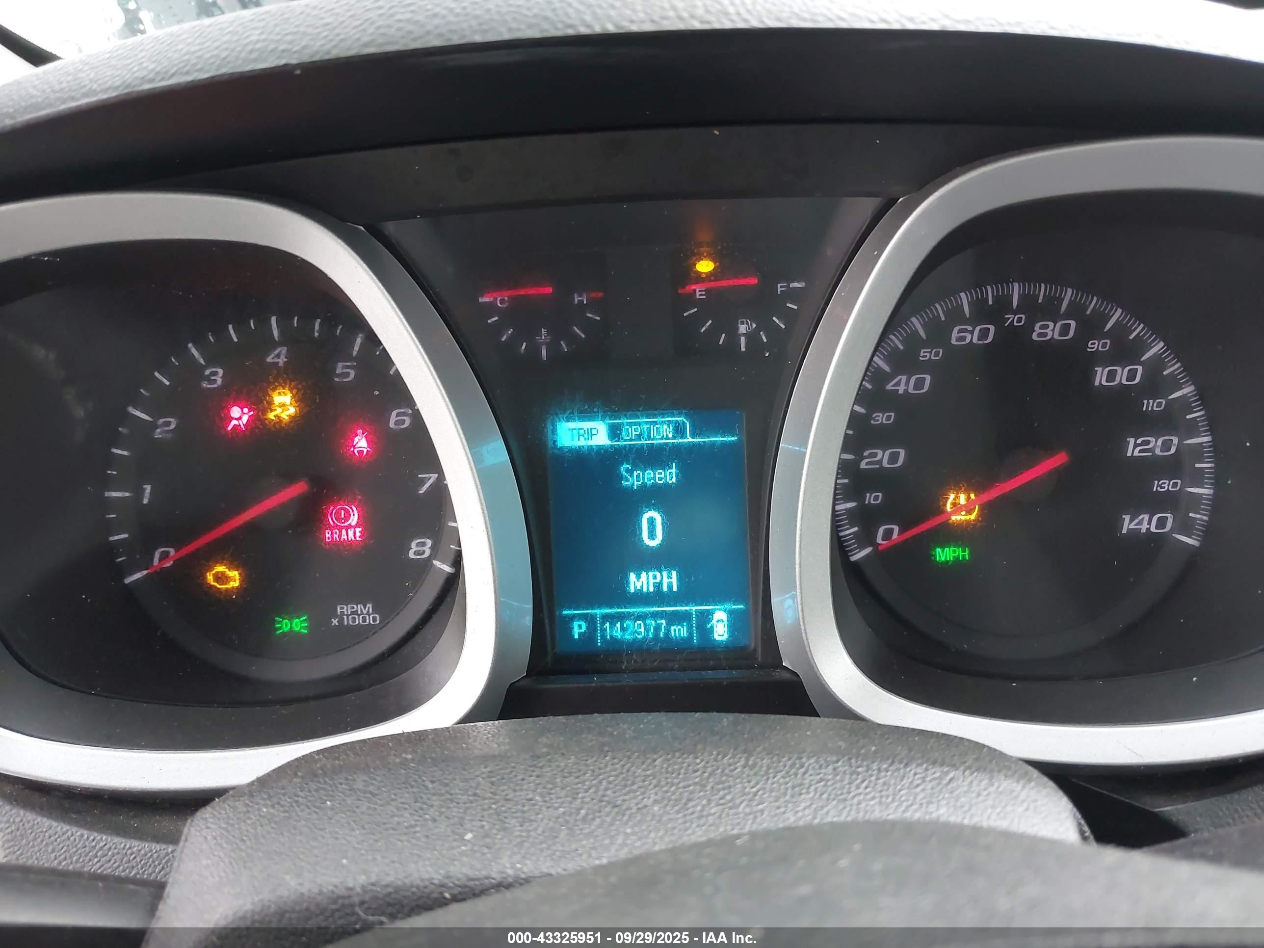 CHEVROLET EQUINOX image 7