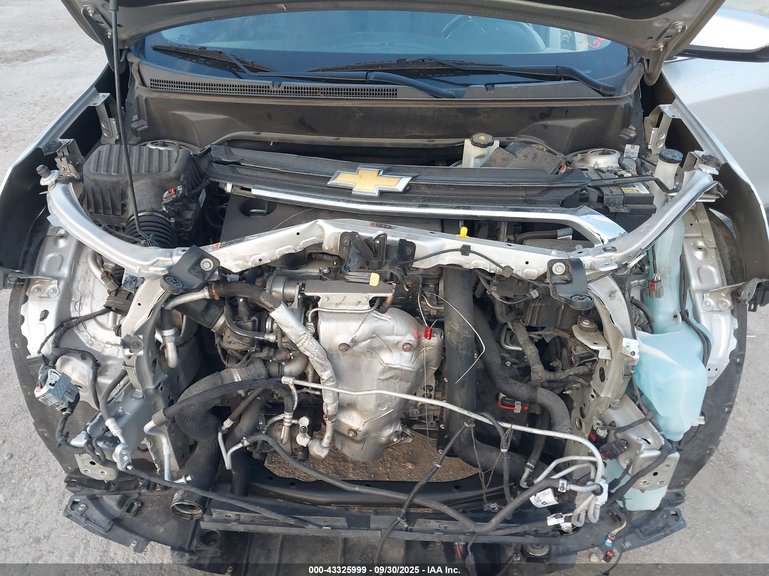 CHEVROLET EQUINOX image 10