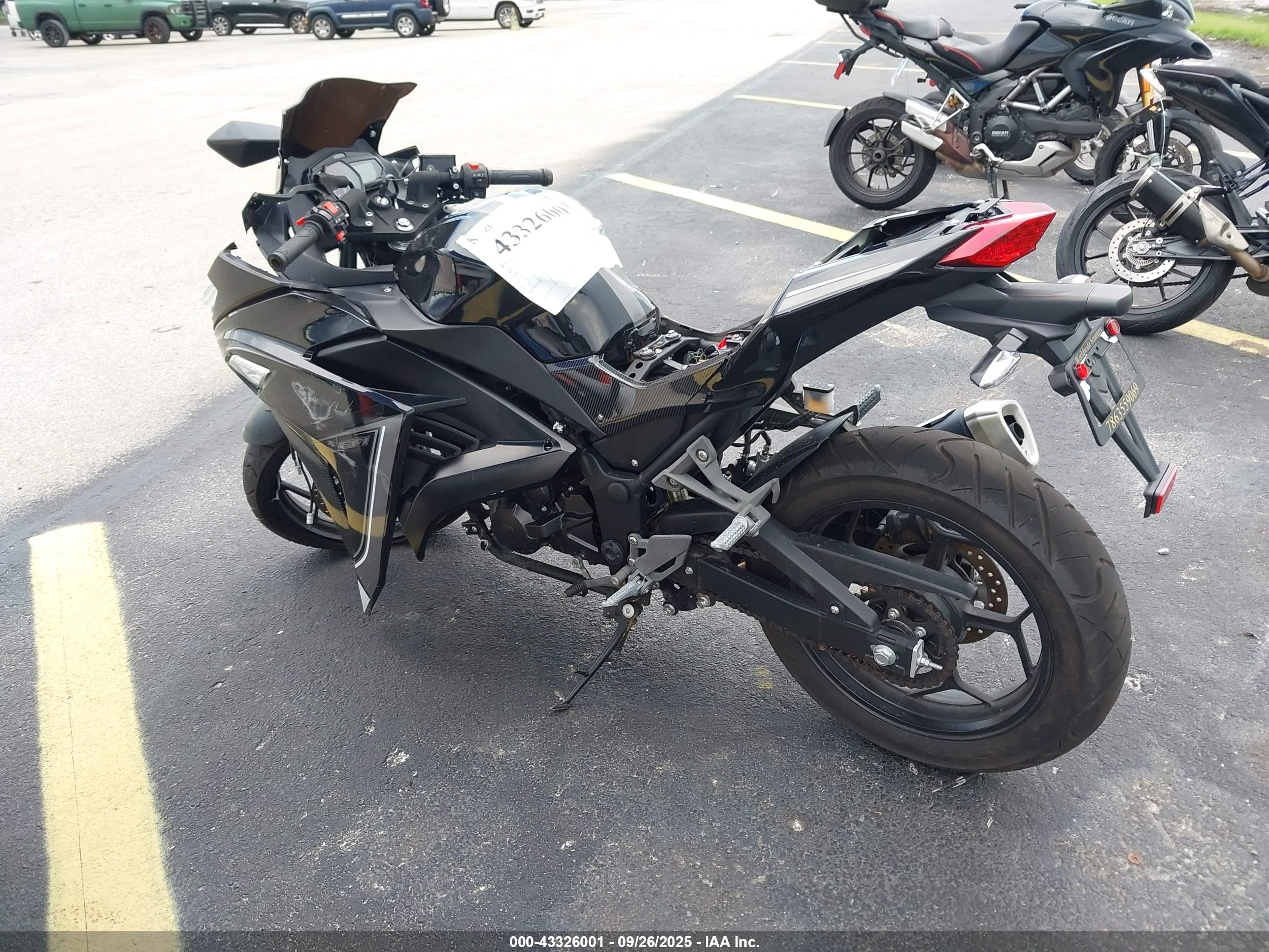 TQVC MOTORCYCLE image 3