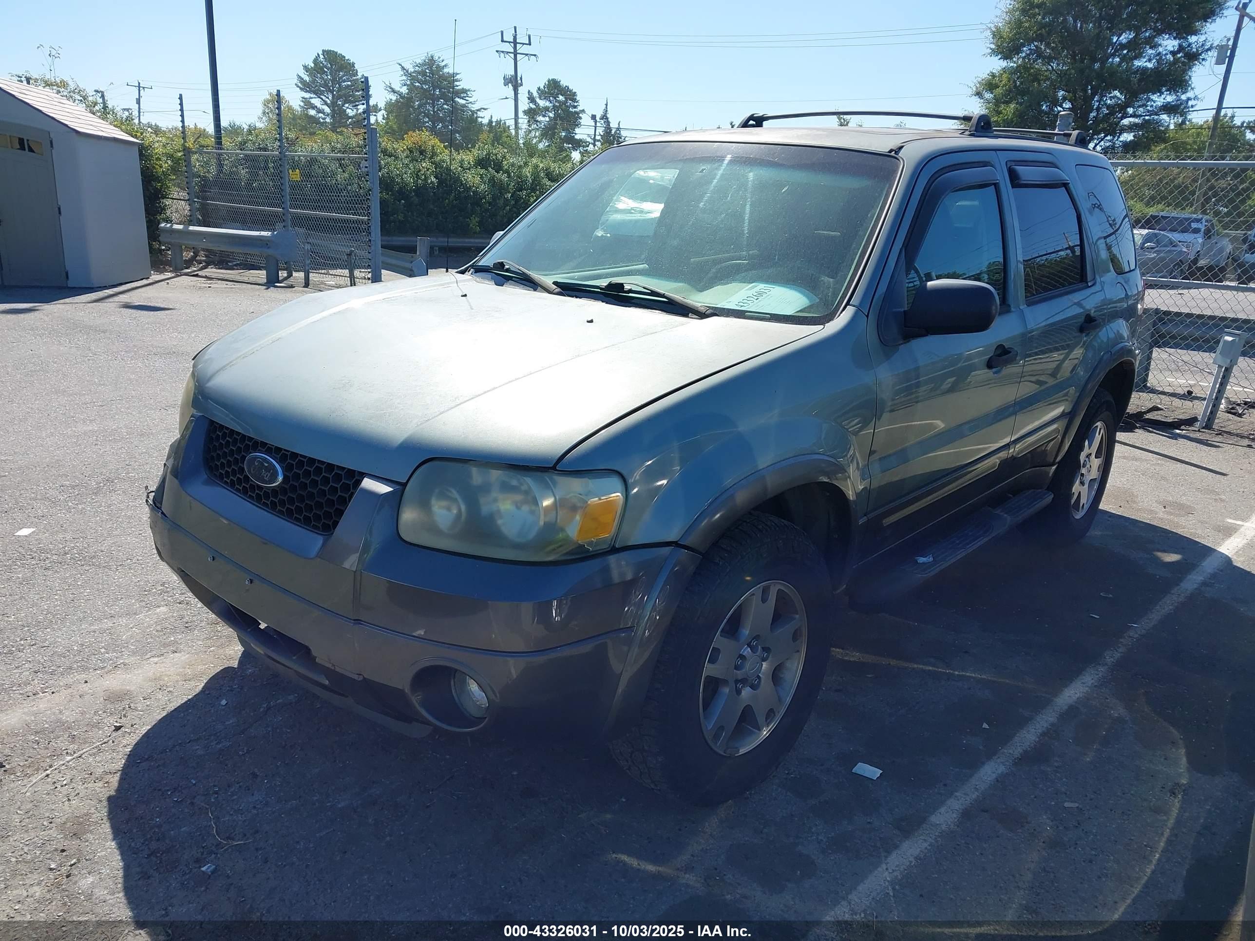 FORD ESCAPE image 2