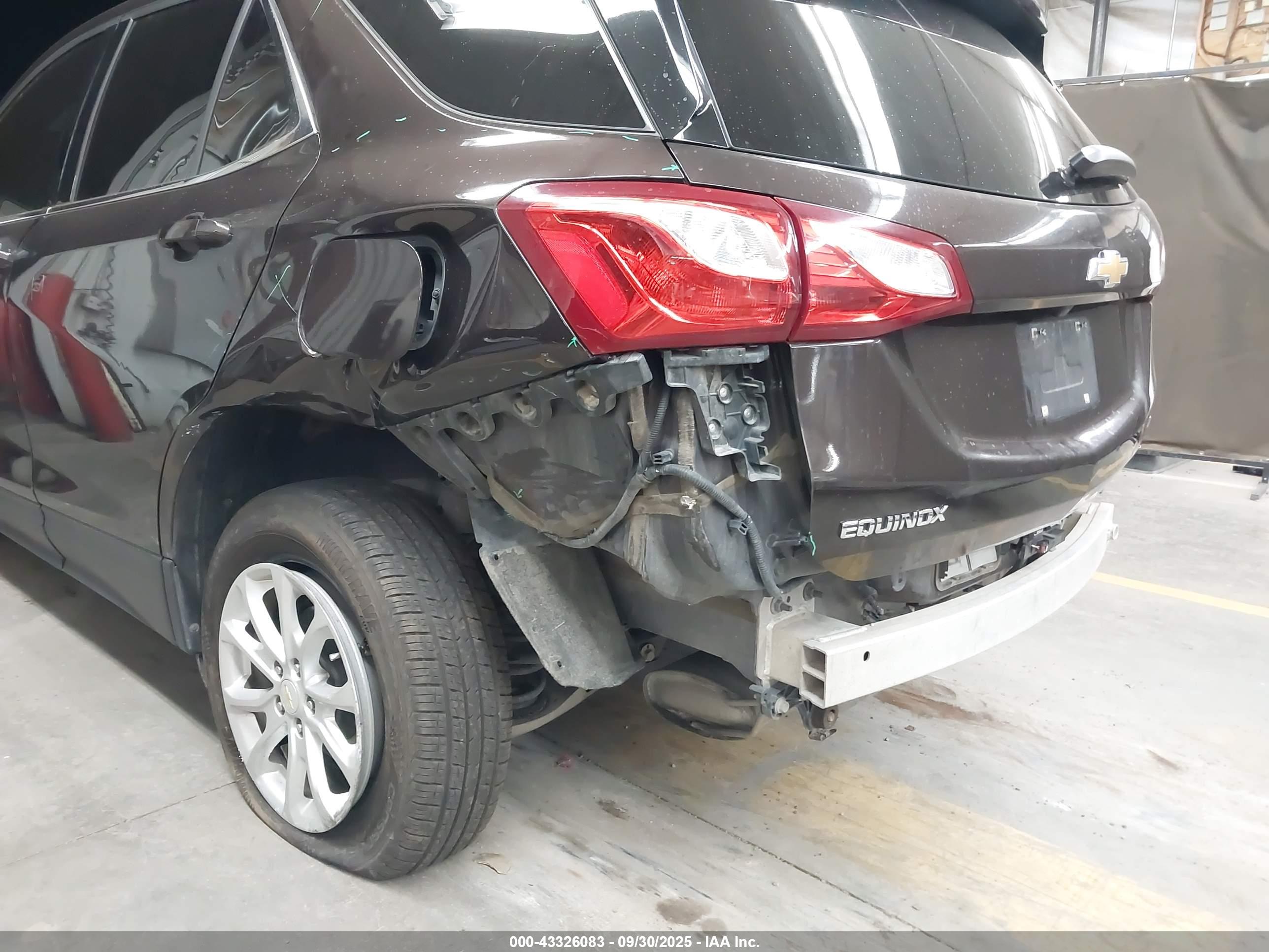 CHEVROLET EQUINOX image 6