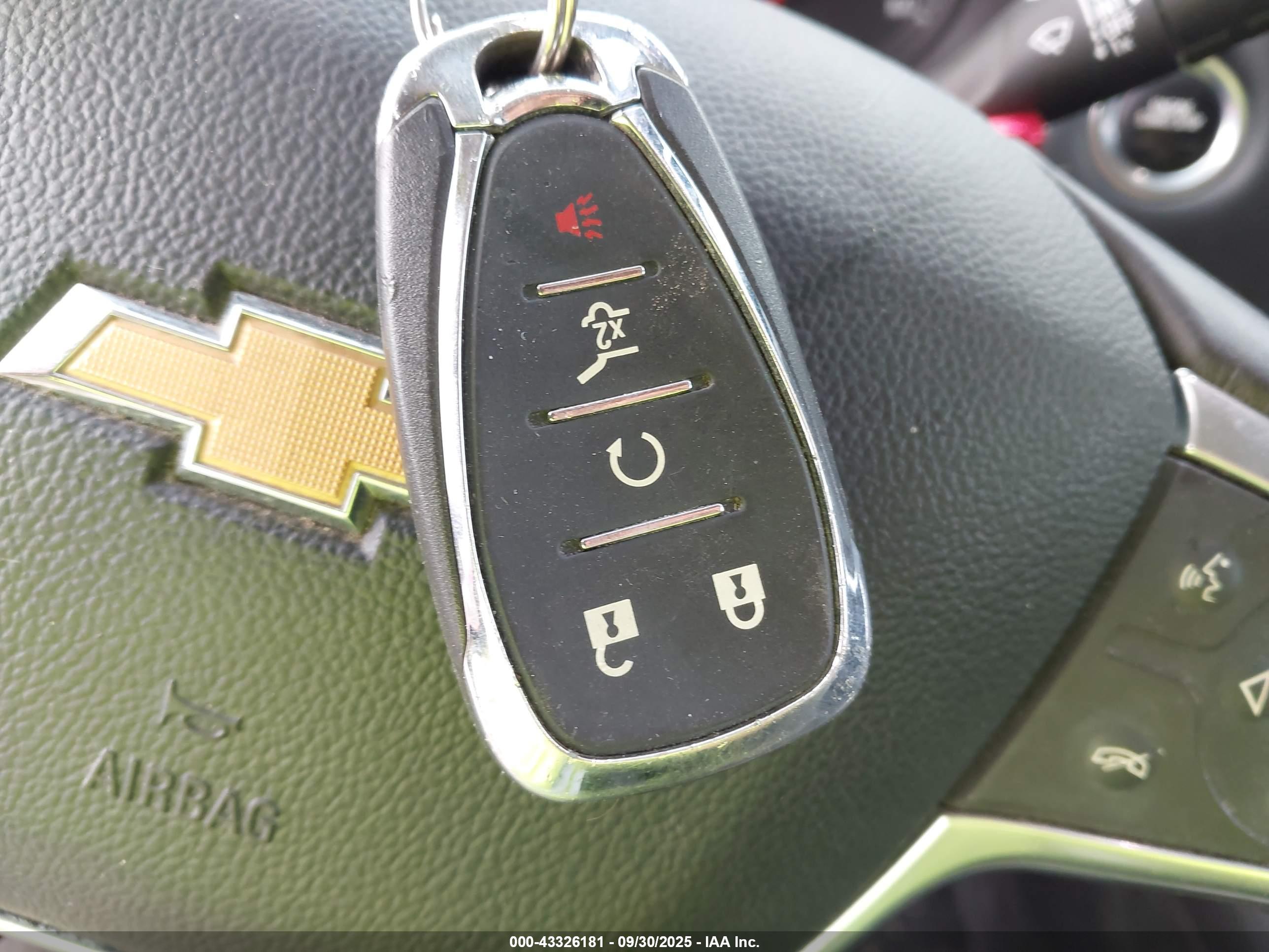 CHEVROLET TRAVERSE image 11