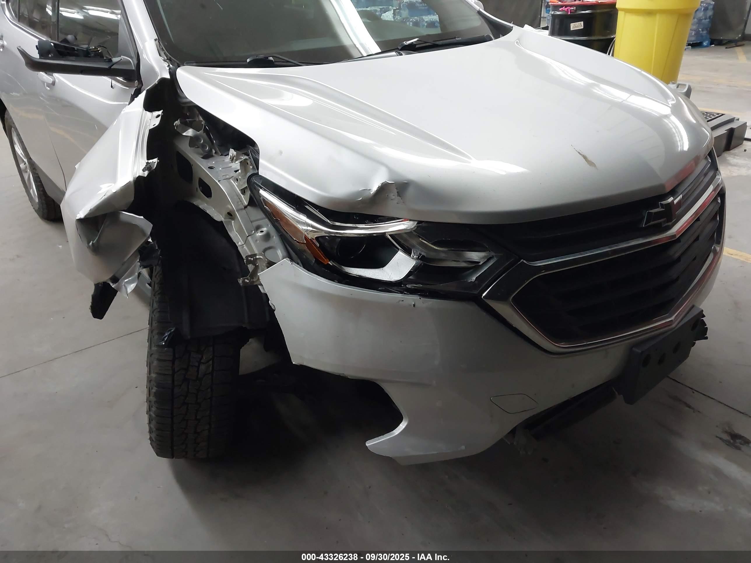 CHEVROLET EQUINOX image 6