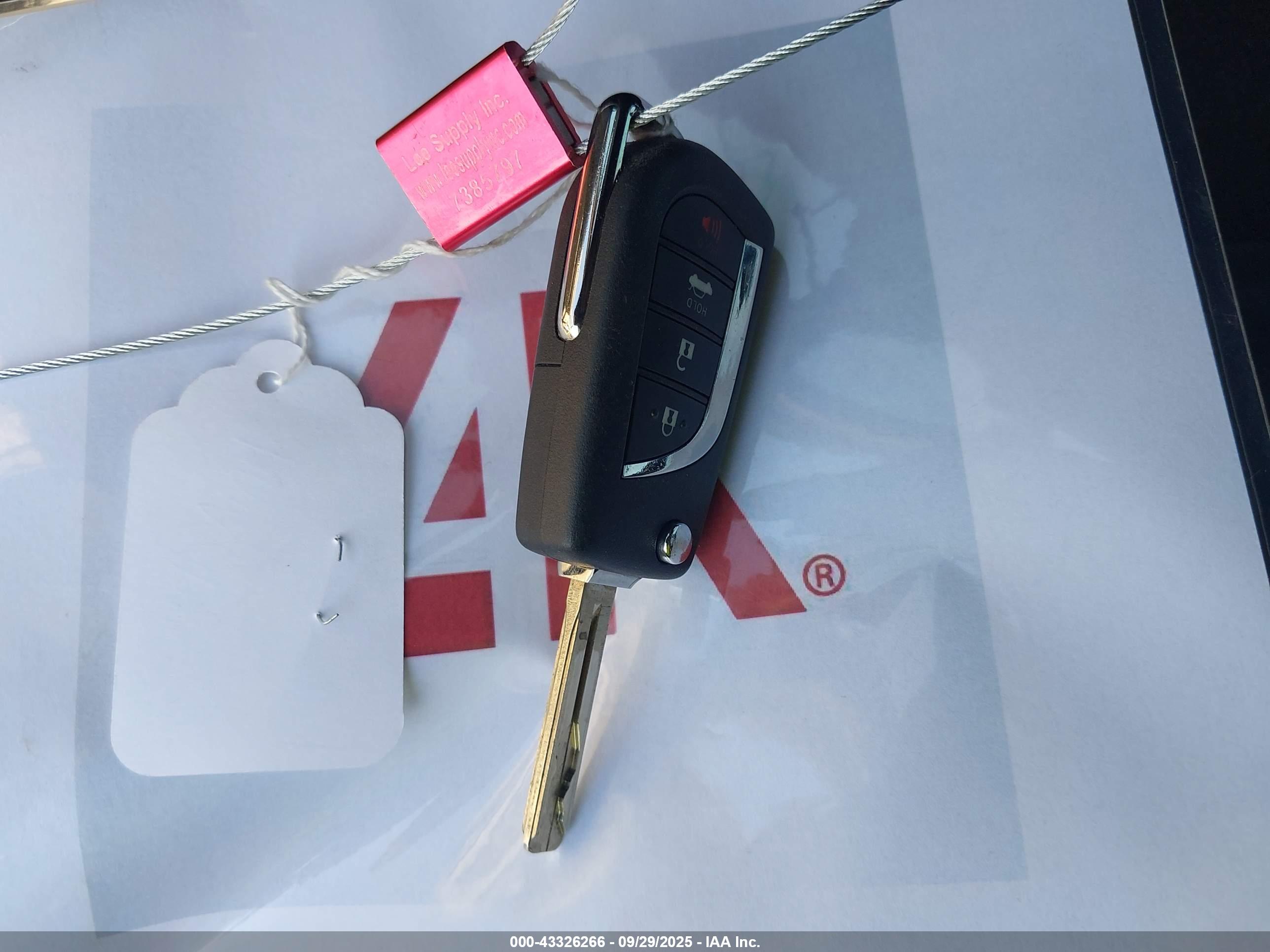 TOYOTA CAMRY image 11