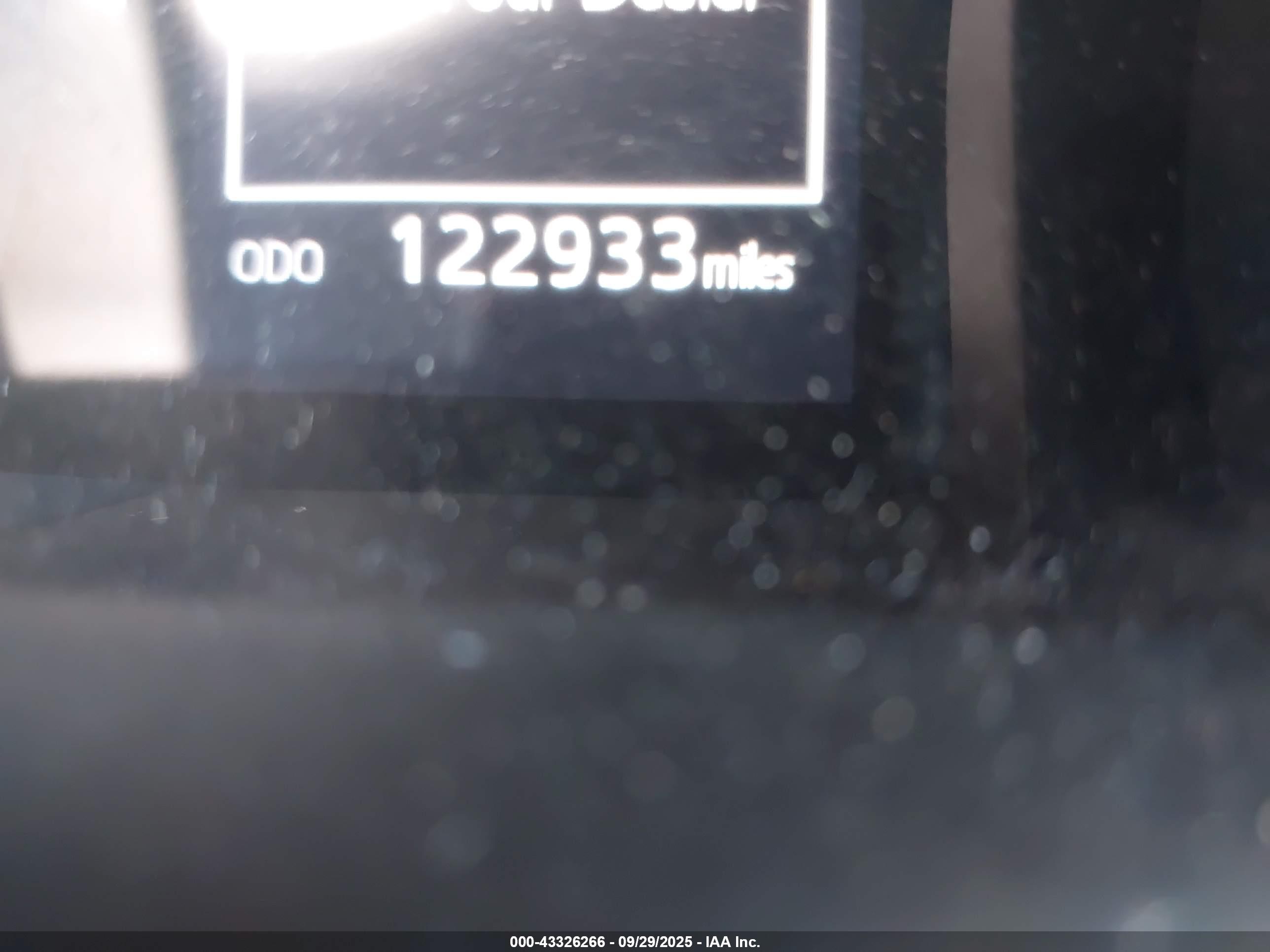 TOYOTA CAMRY image 7