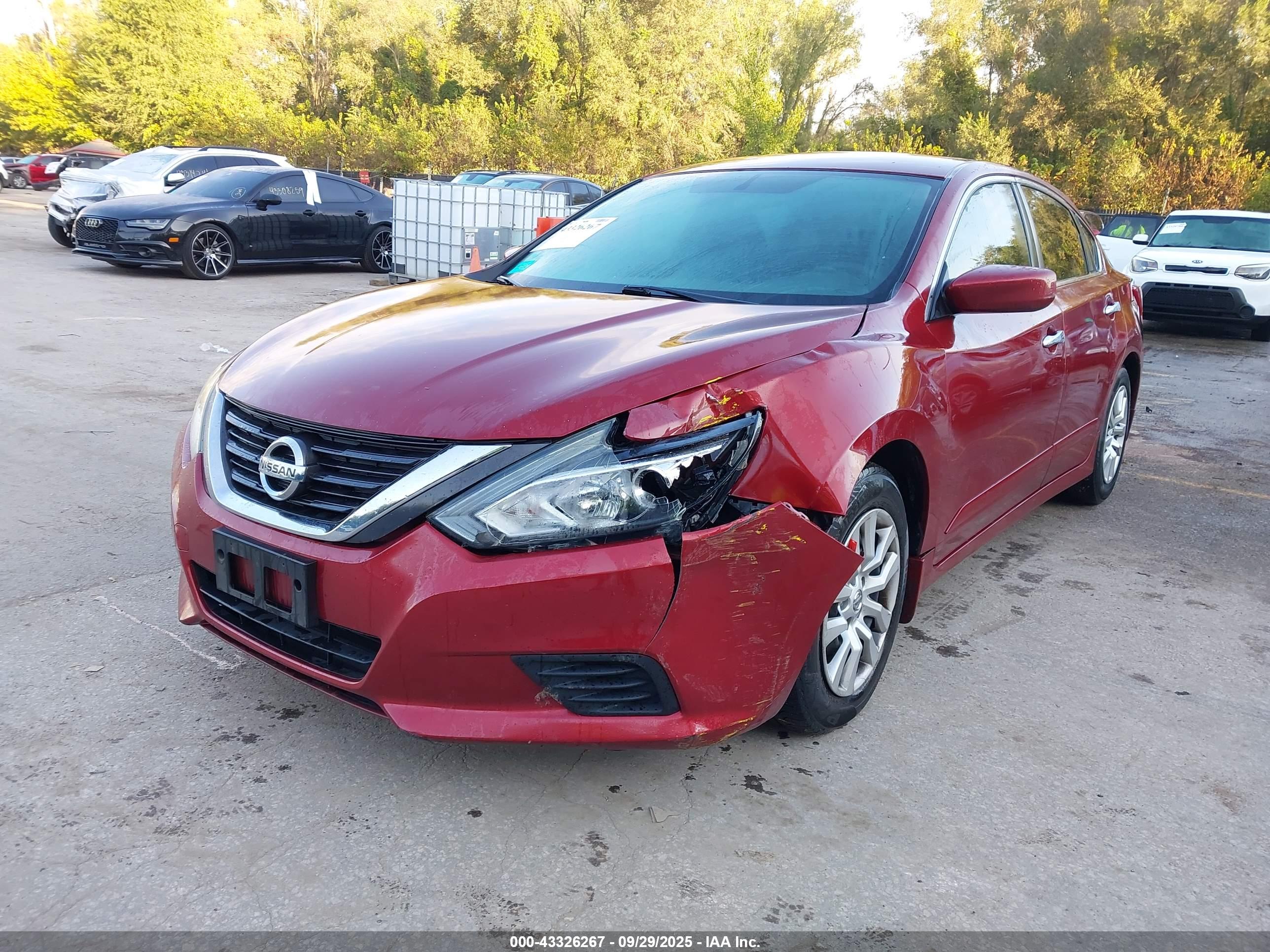 NISSAN ALTIMA image 2