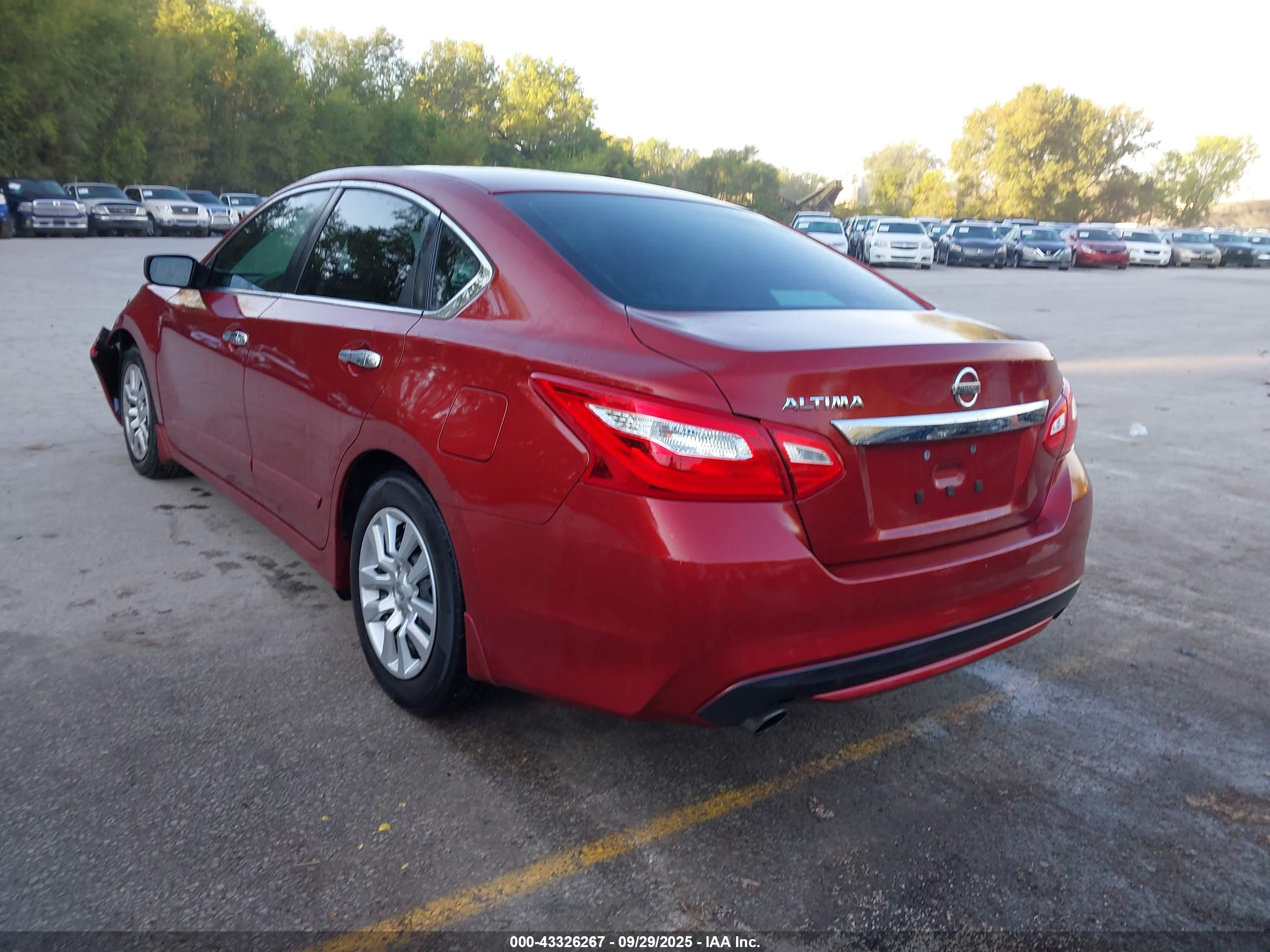 NISSAN ALTIMA image 3