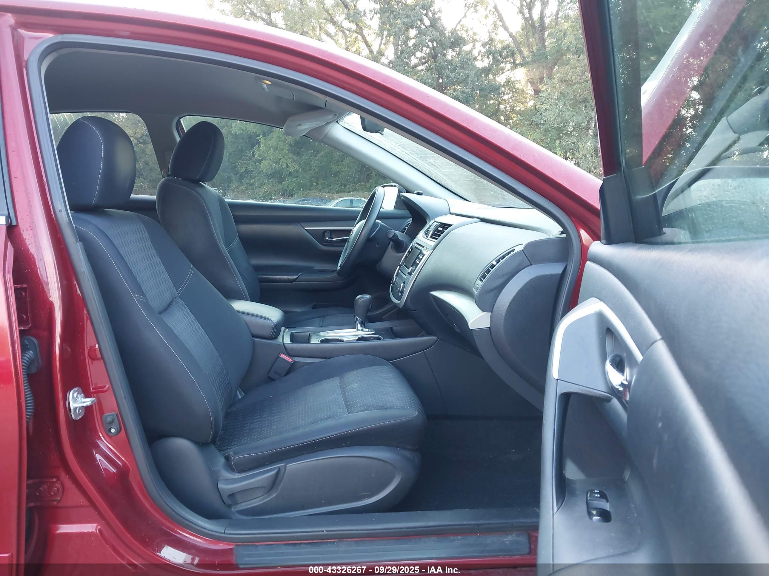 NISSAN ALTIMA image 5