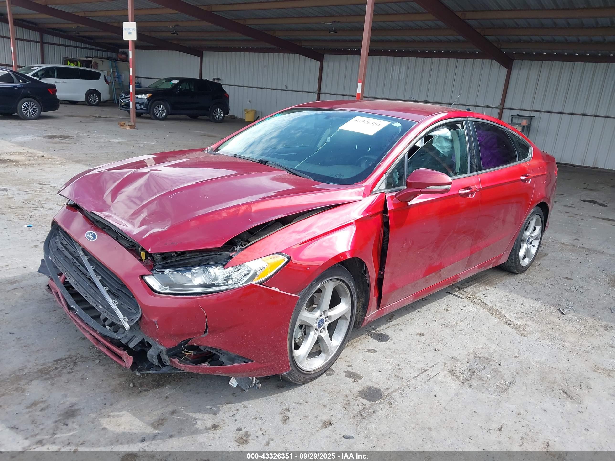 FORD FUSION image 2