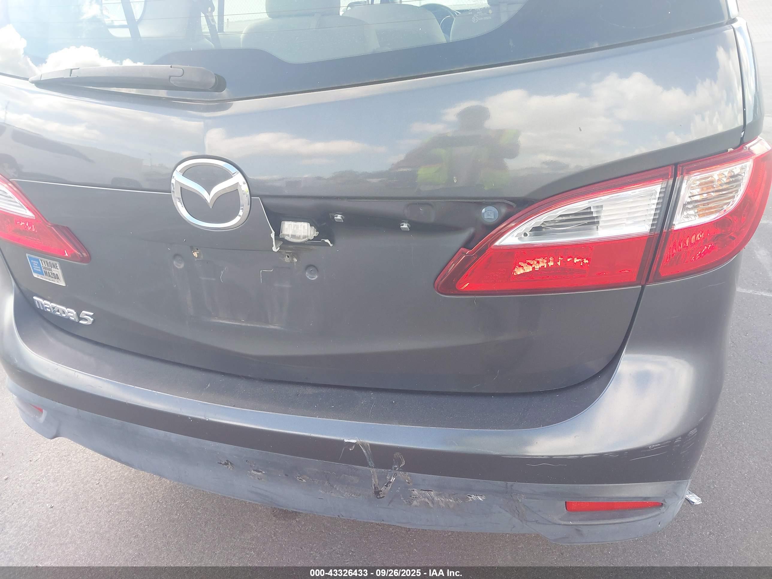 MAZDA MAZDA5 image 6