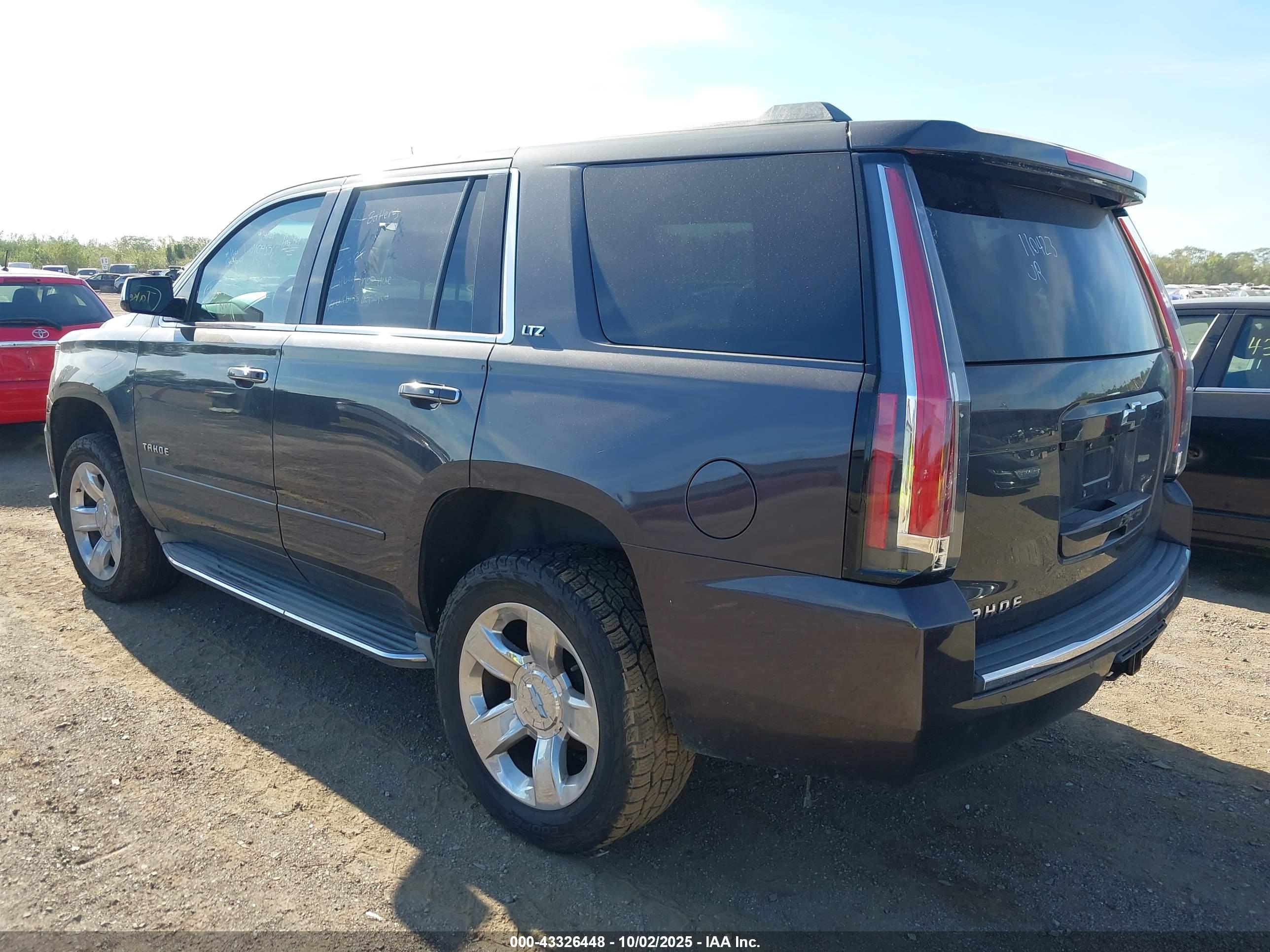 CHEVROLET TAHOE image 3