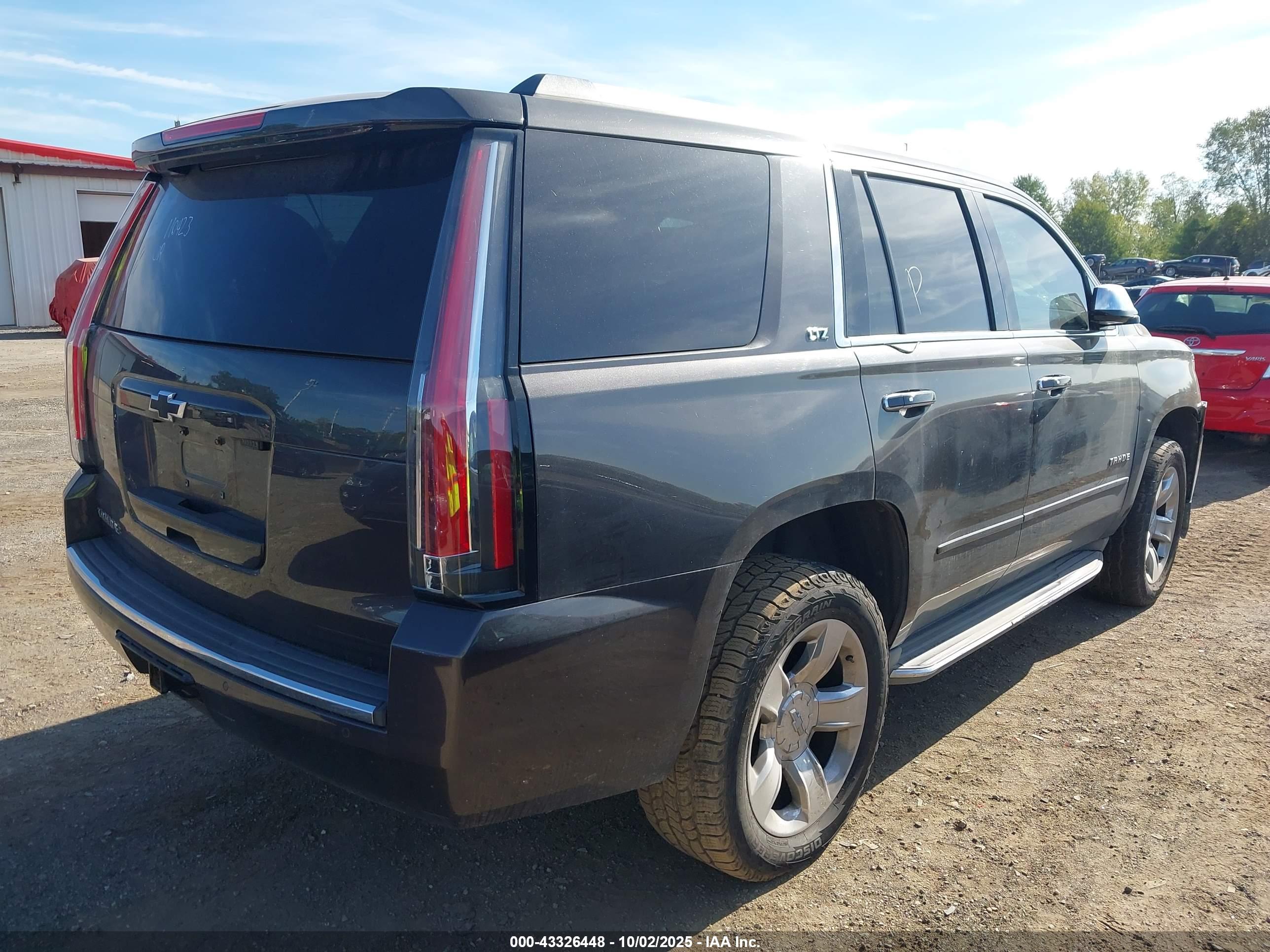 CHEVROLET TAHOE image 4