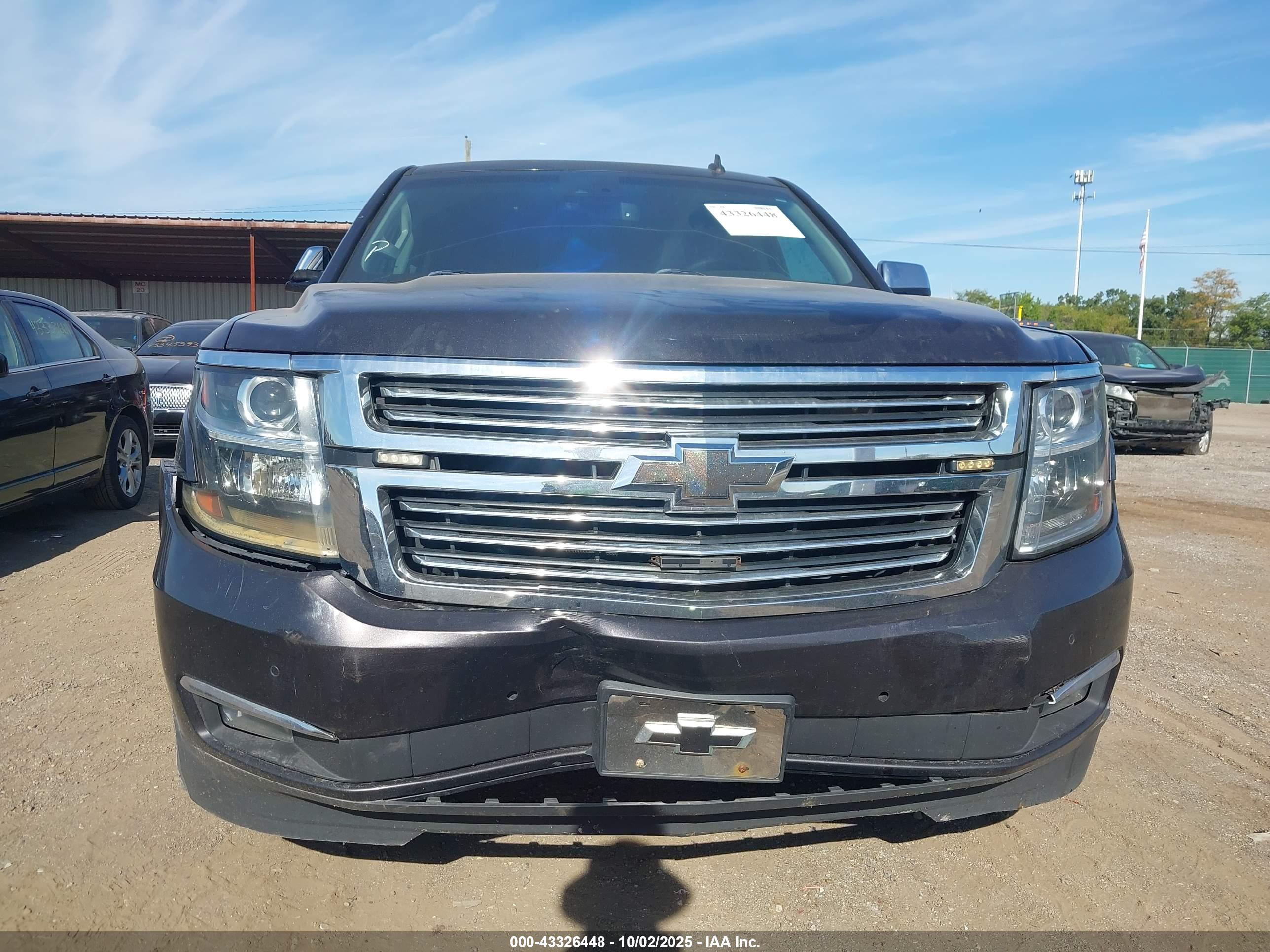 CHEVROLET TAHOE image 6