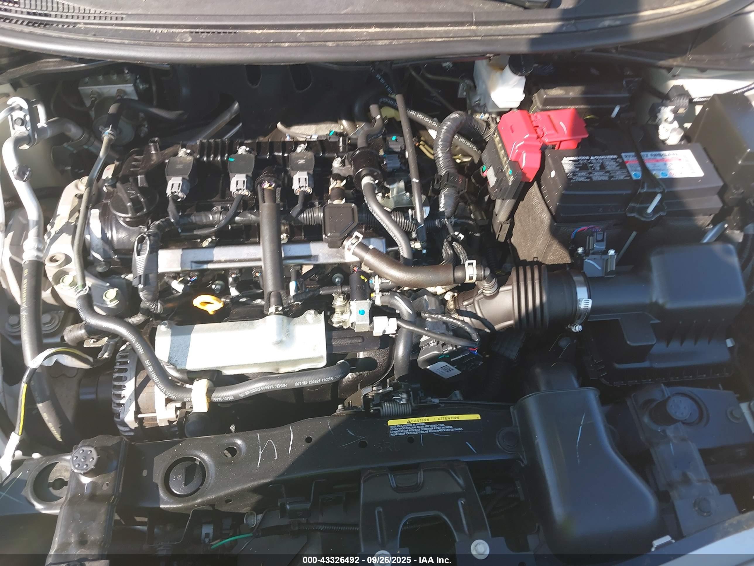 NISSAN VERSA image 10
