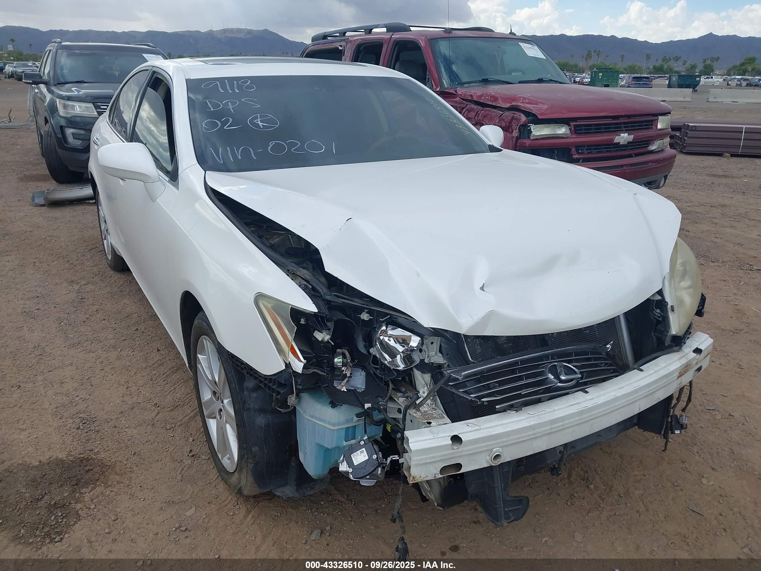 LEXUS ES image 6