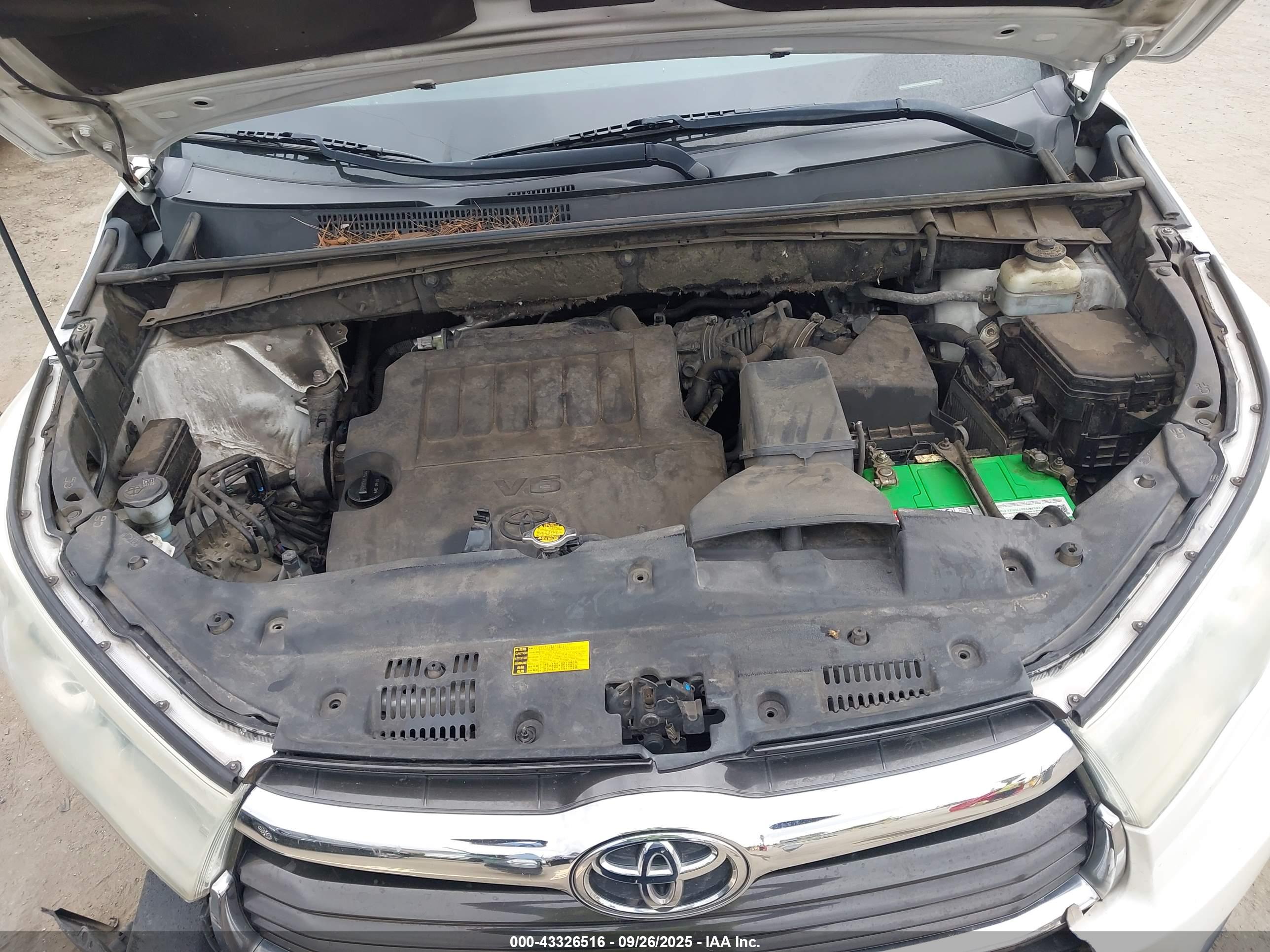 TOYOTA HIGHLANDER image 10